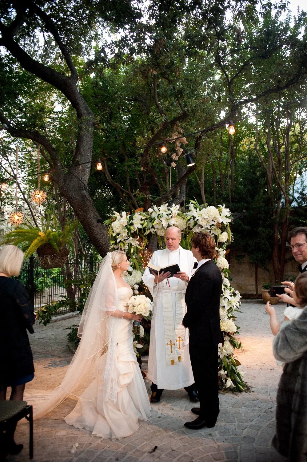 sarah_bork_hamilton_wedding_rosaroby-44.jpg
