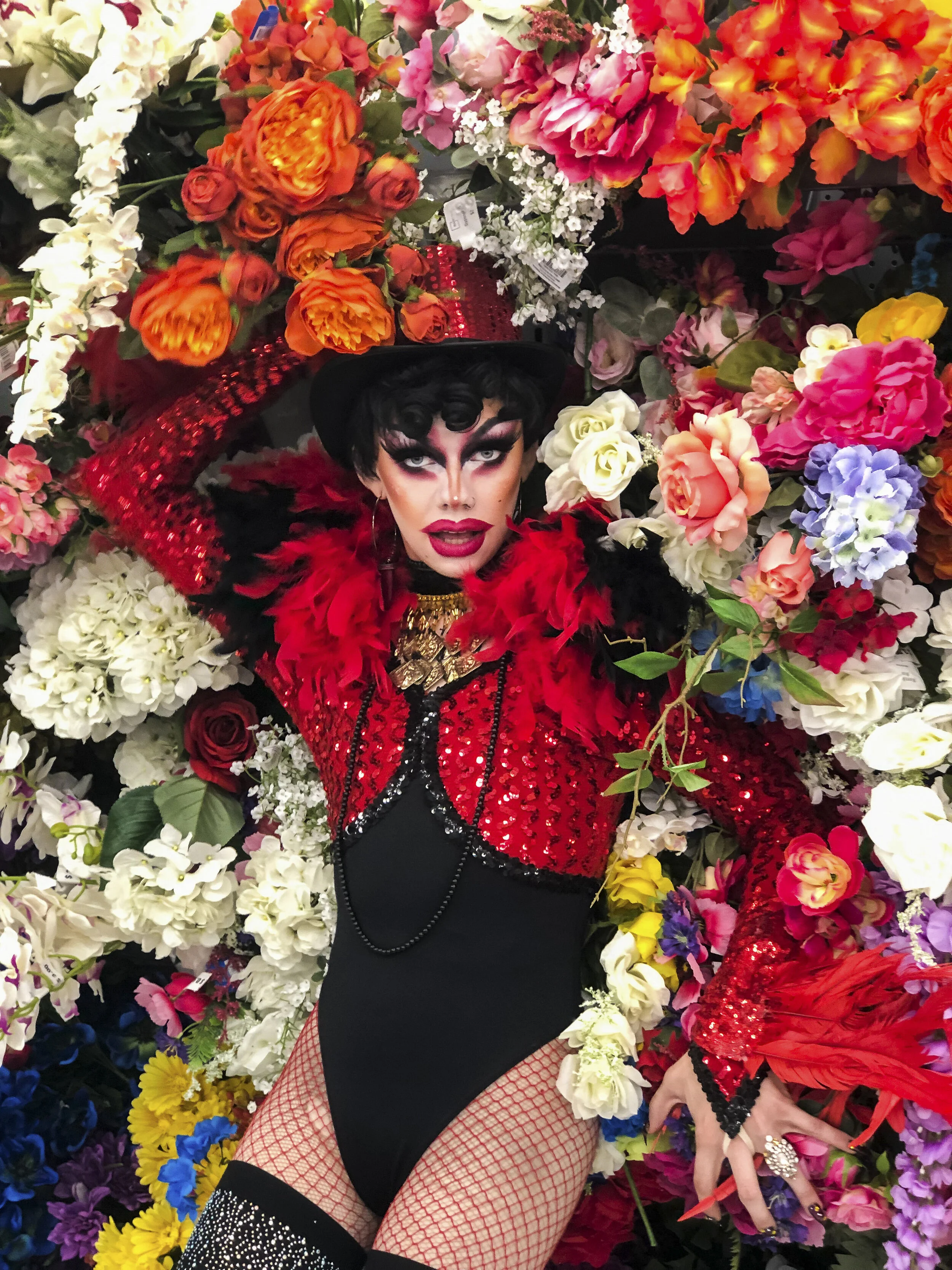  Girls Gotta Eat - Enjoying The Flowers - Targét 
