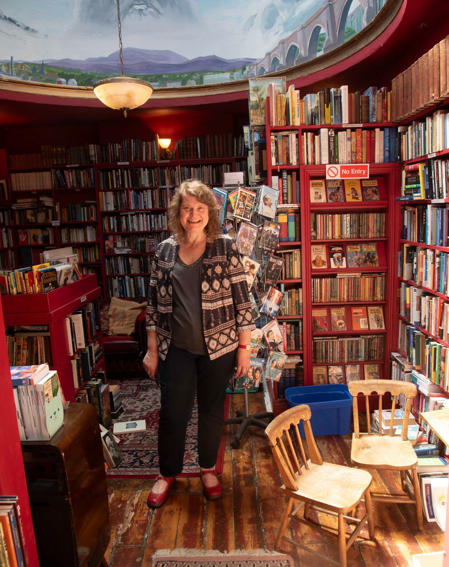 Just love second hand bookshops. Here's Claire (and Lisa) at @slightlyfoxedberwickutweed. Super place. @pollystott #independentbookshops #bookshops #secondhandbookshops #reuse #recycle #lovebooks #lovewriters #lovewriters