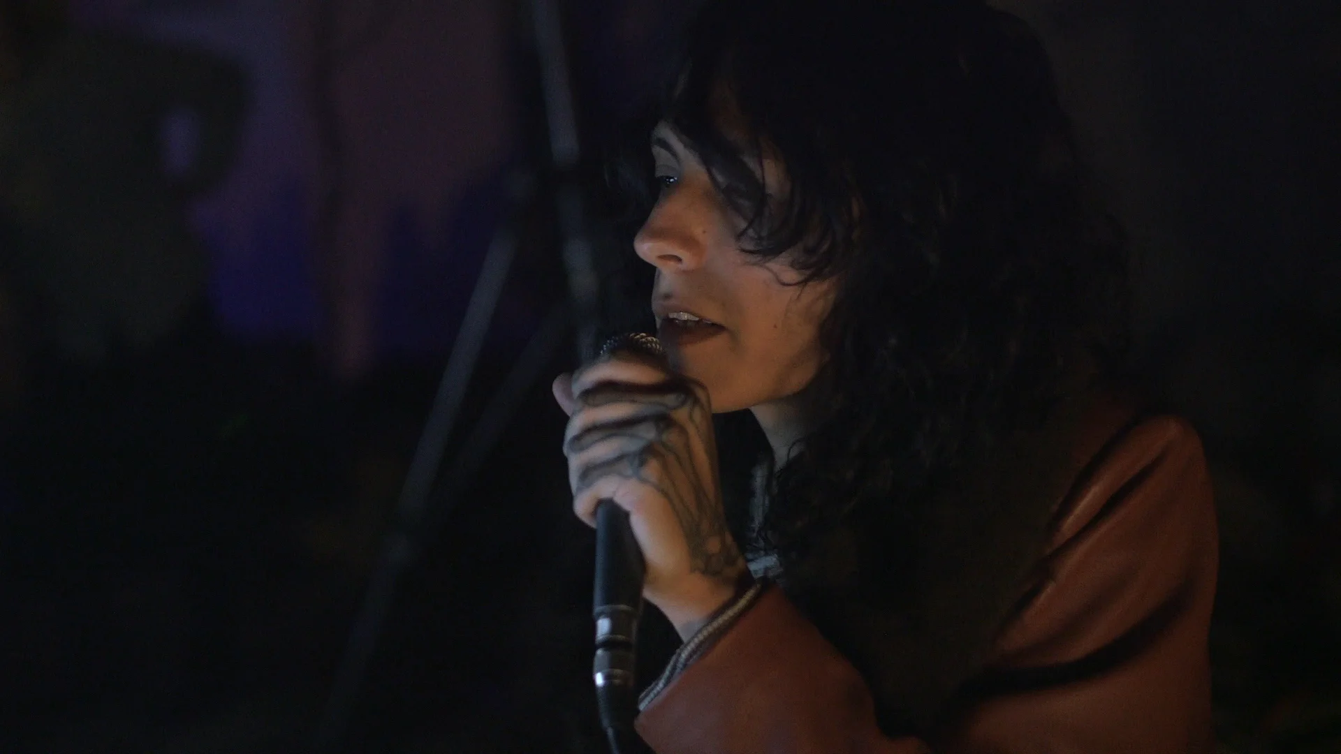 Elysia Crampton performing at H3O/OO3