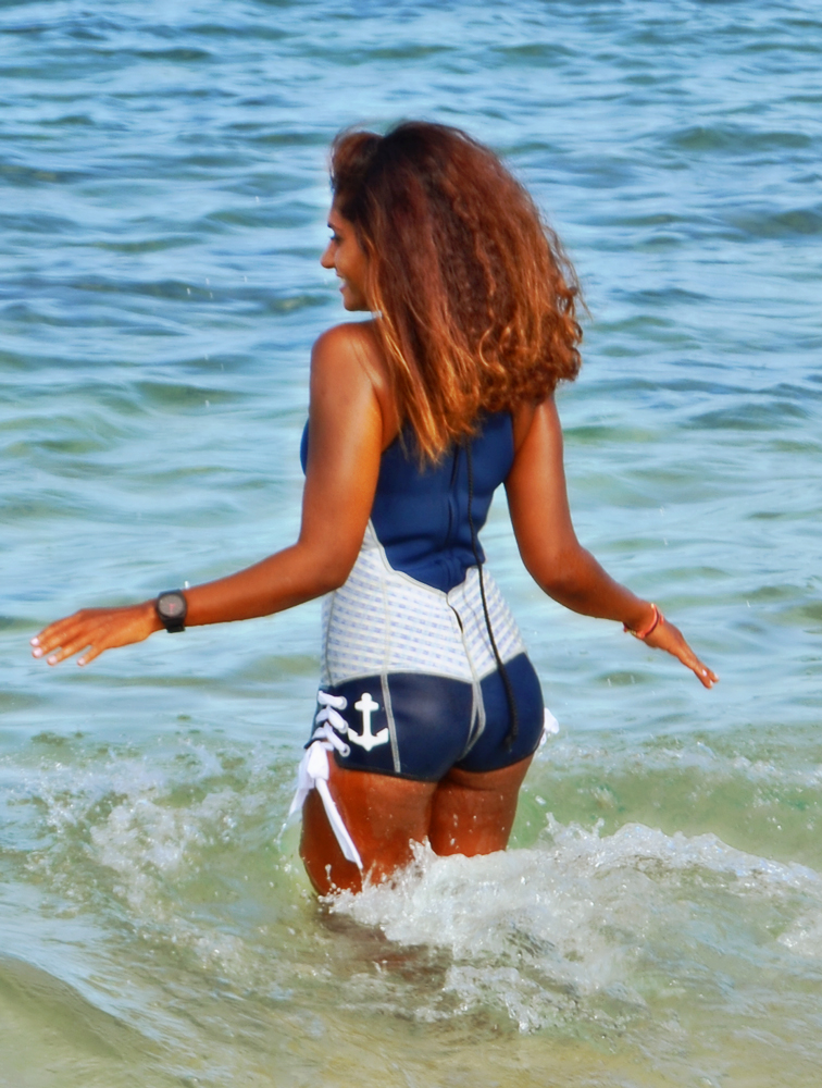 gingham---anchor-back.jpg