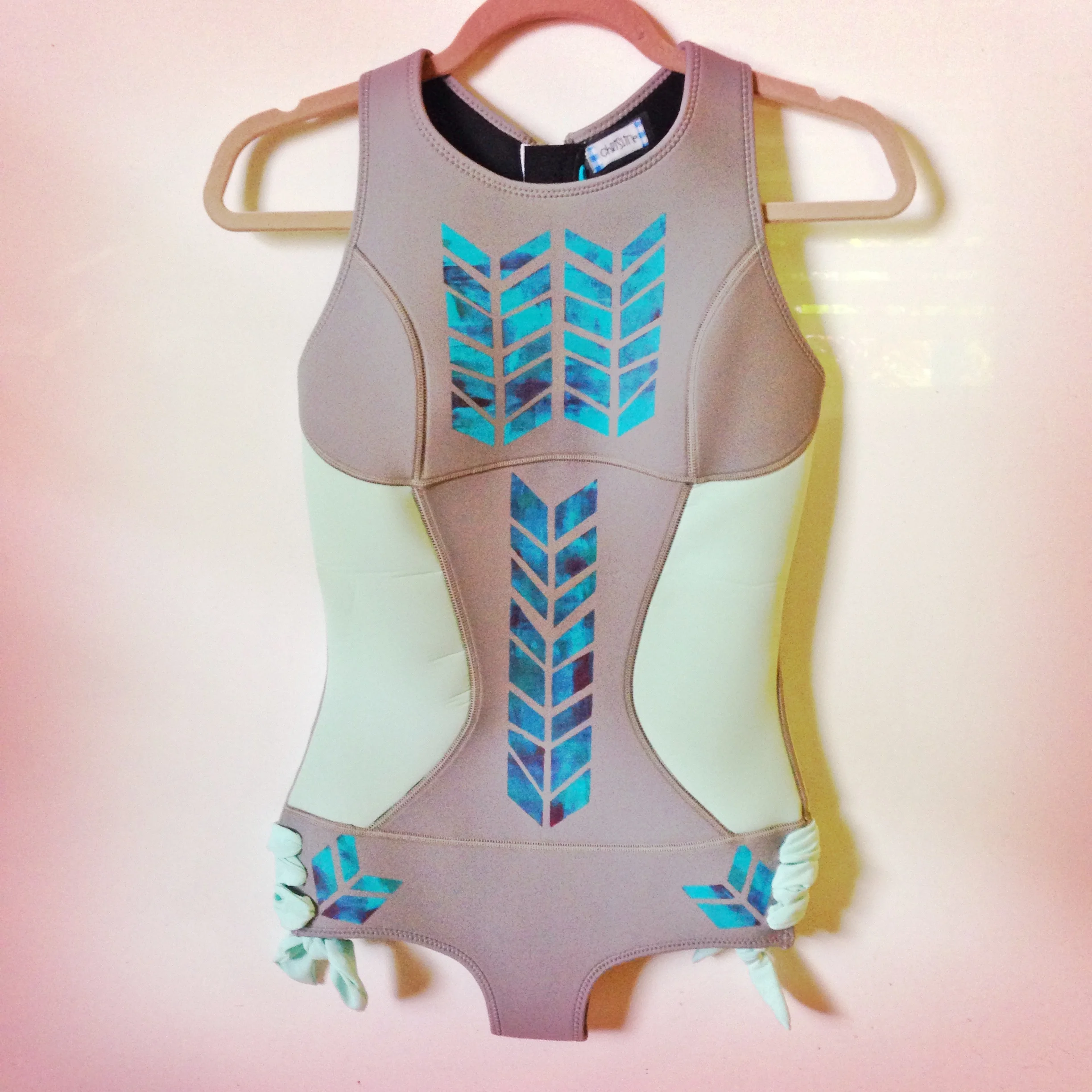 SIRENSONG ☮ WETSUITS
