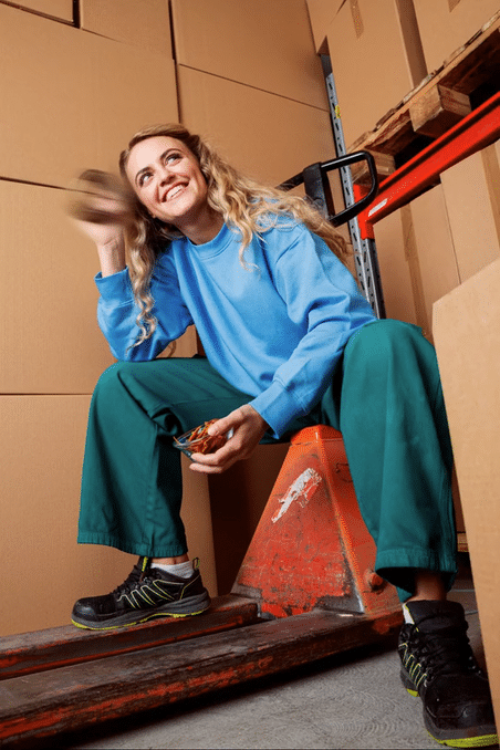 Convini Stay Sharp (6s)-high.gif