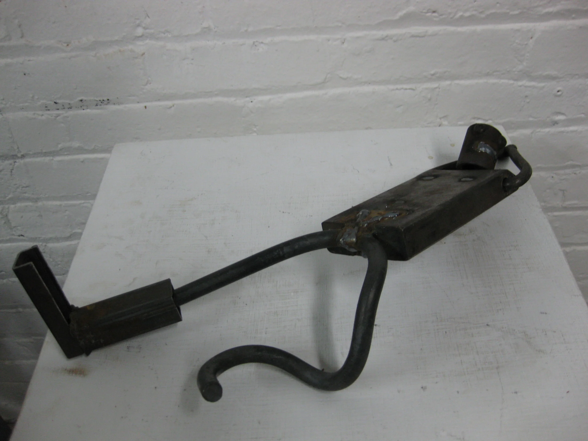 Reclining Nude, side, steel, 2009.JPG