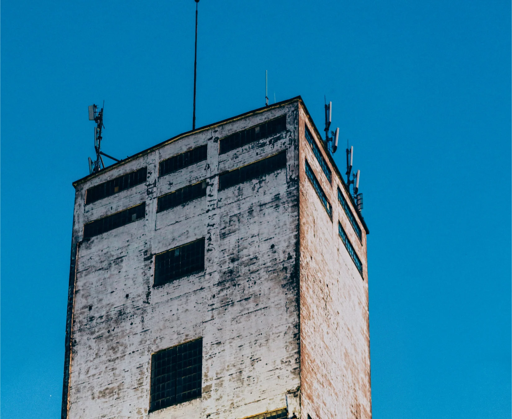 TERMINAL-TALL-01.jpg