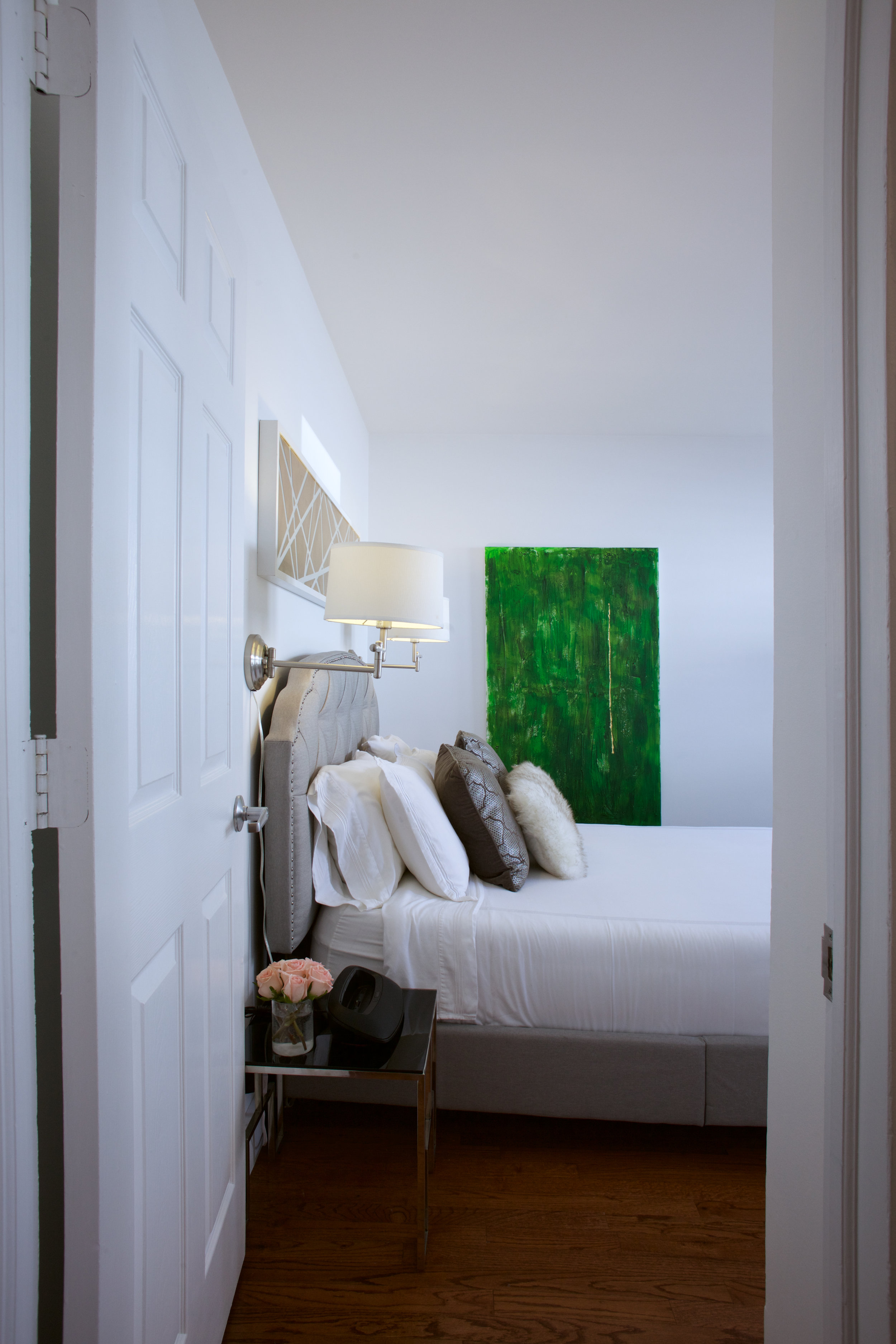 2016_424W49 DS bedroom 28.jpg