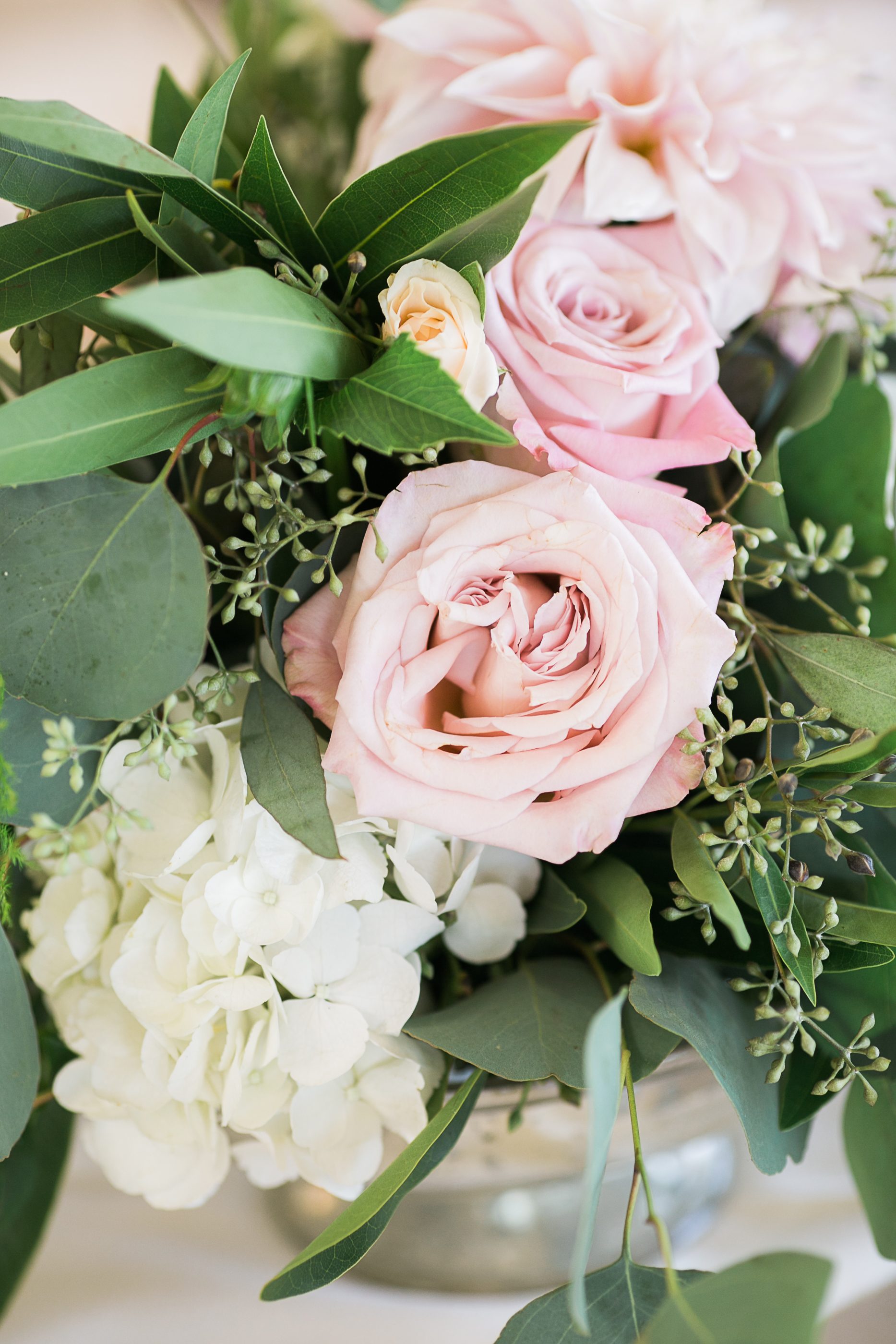 Blush & ivory, garden romantic centerpiece by San Diego wedding florist, Compass Floral. Brandi Welles Photography. 