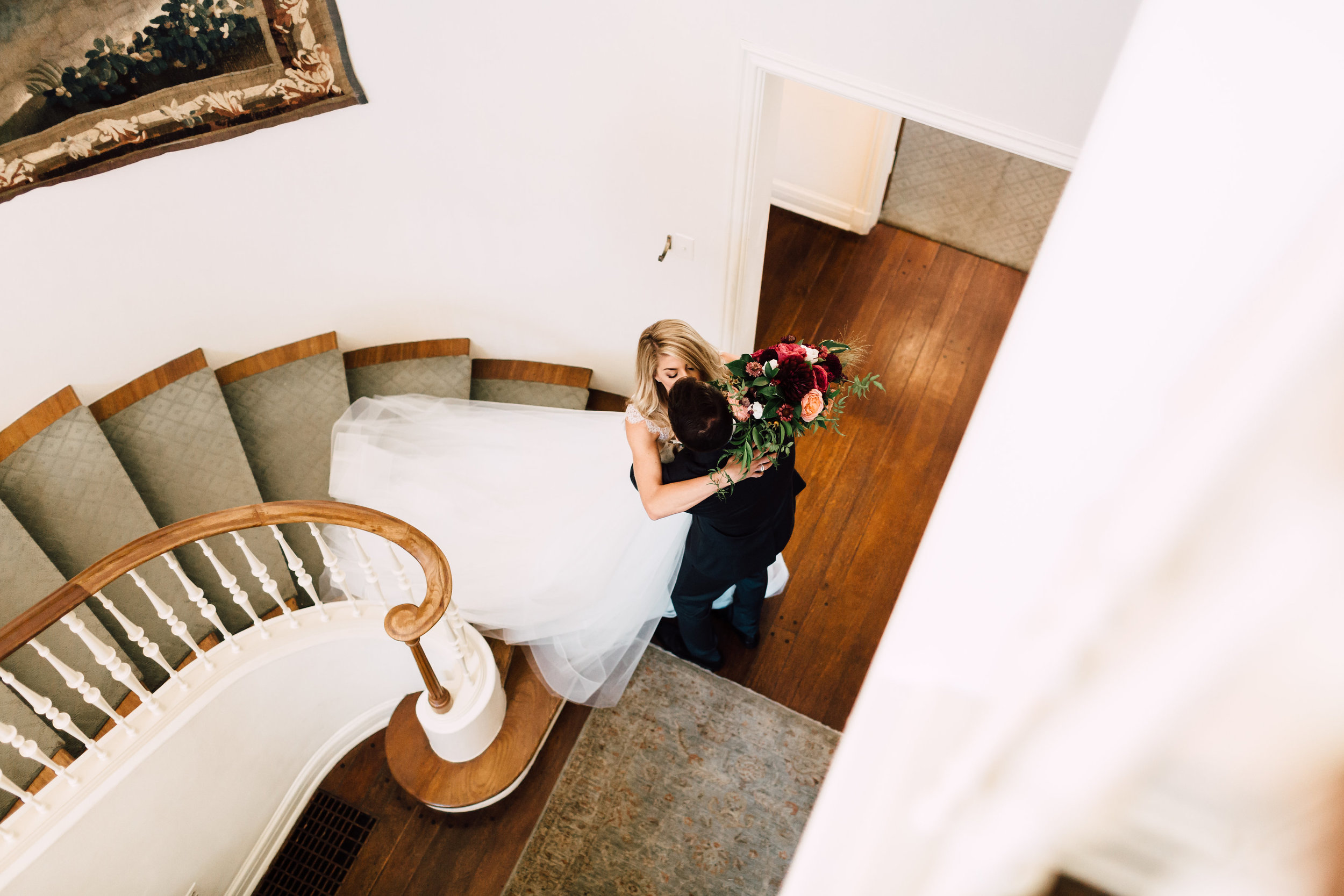 Classic, modern jewel tone wedding by Compass Floral. Venue: The Darlington House, La Jolla. Photographer: Plum & Oak