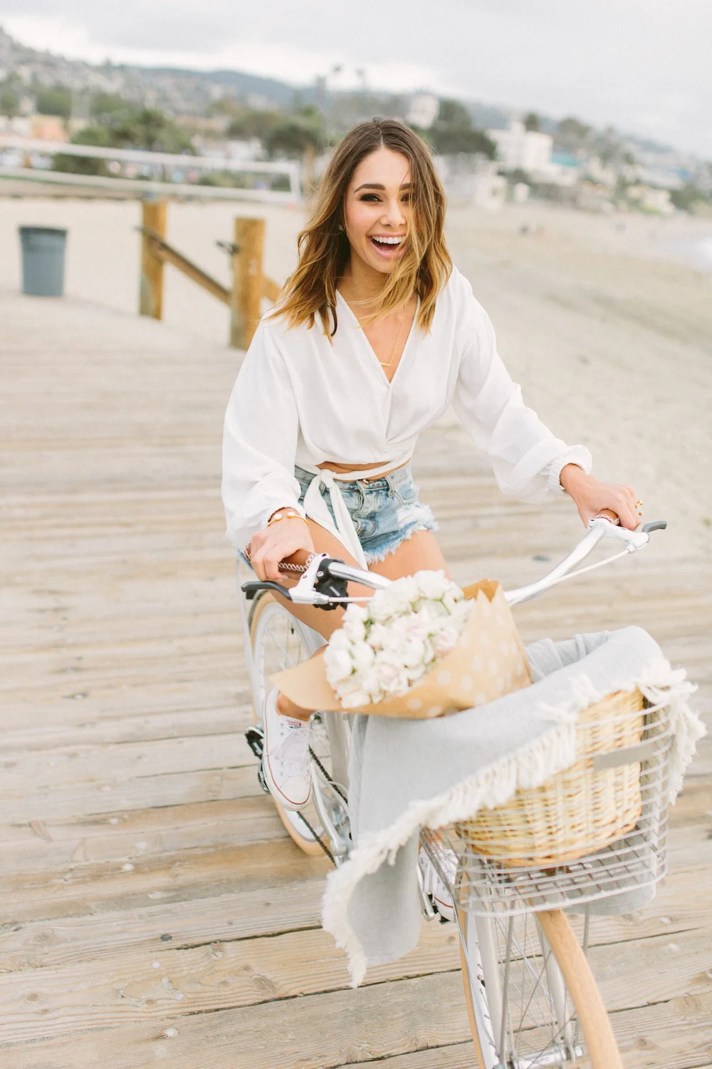 Bachelor contestant Sarah Vendal summer fun beach styled shoot. Bouquet by Compass Floral. Design & Planning // Events by Talissa Photographer // Garrett Richardson