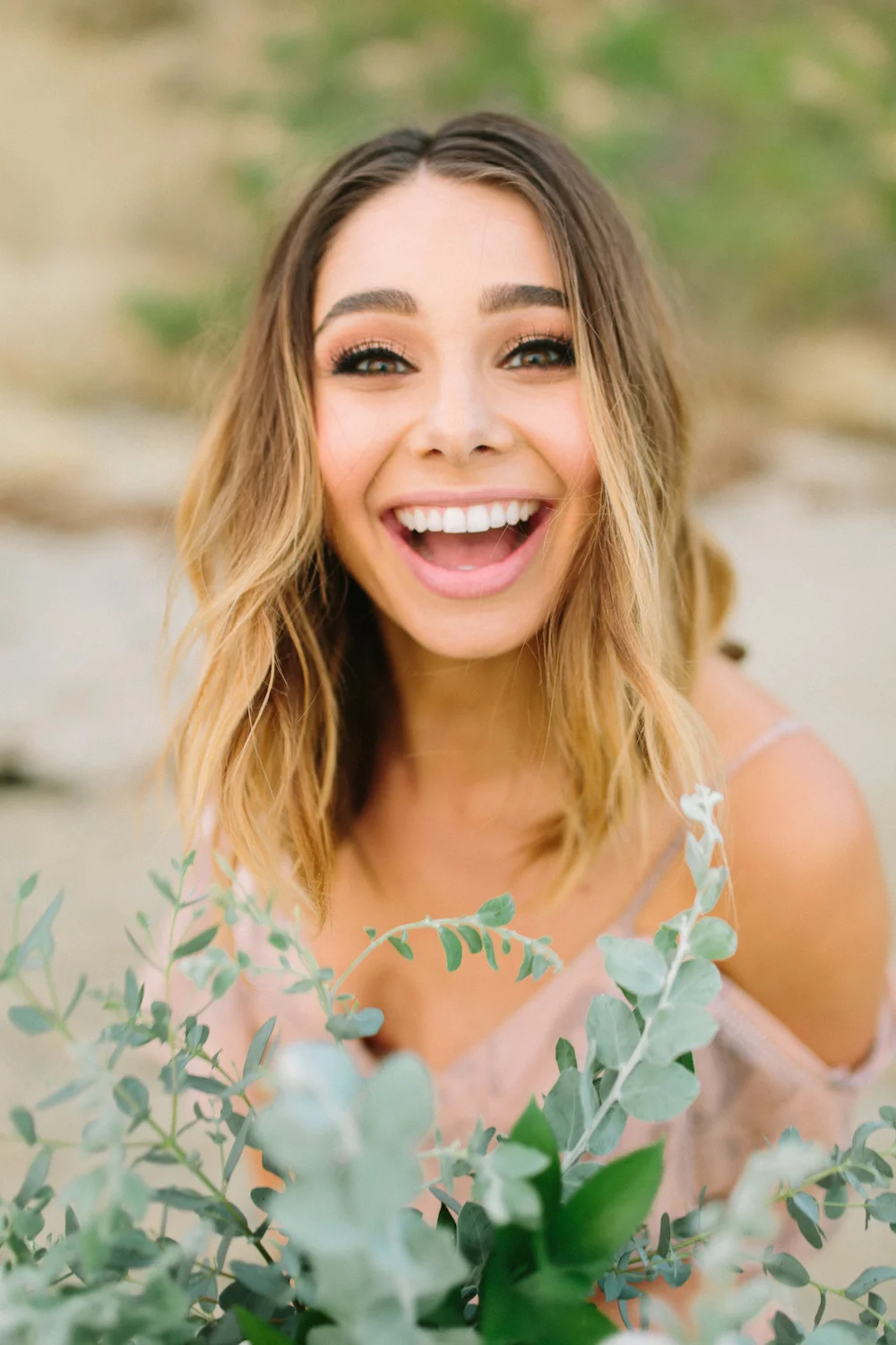Bachelor contestant Sarah Vendal summer fun beach styled shoot. Bouquet by Compass Floral. Design & Planning // Events by Talissa Photographer // Garrett Richardson