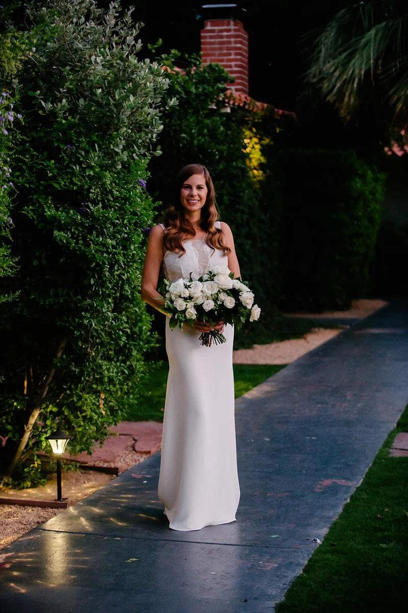 Old Hollywood glamour bride with white bouquet | Colony Palms Weddings | Compass Floral | Wedding Florist in San Diego and Southern California | John Schnack Photography