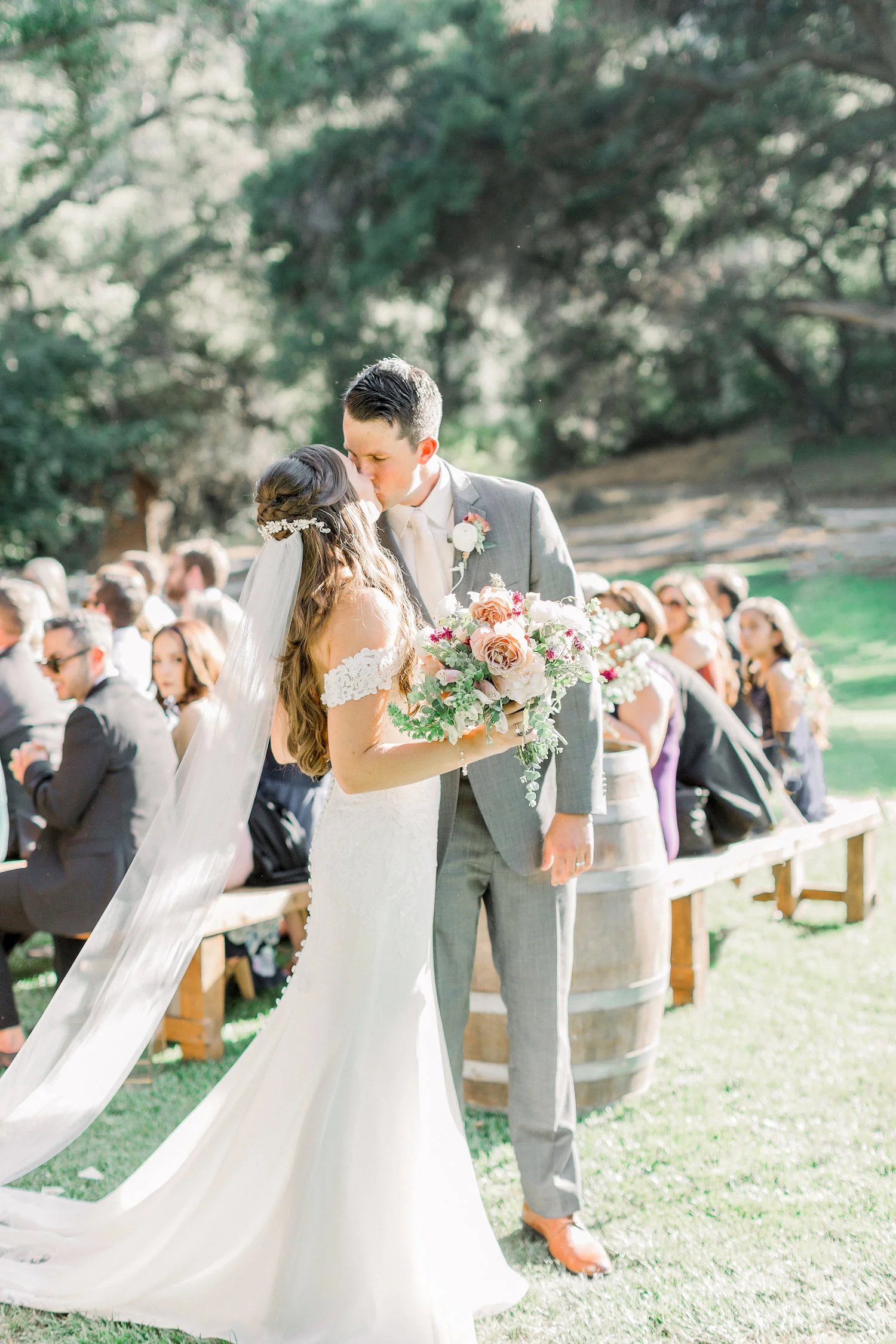 Bride and groom portrait photos | Temecula Creek Inn | Compass Floral | Wedding Florist in San Diego and Southern California | Pauline Conway Photography