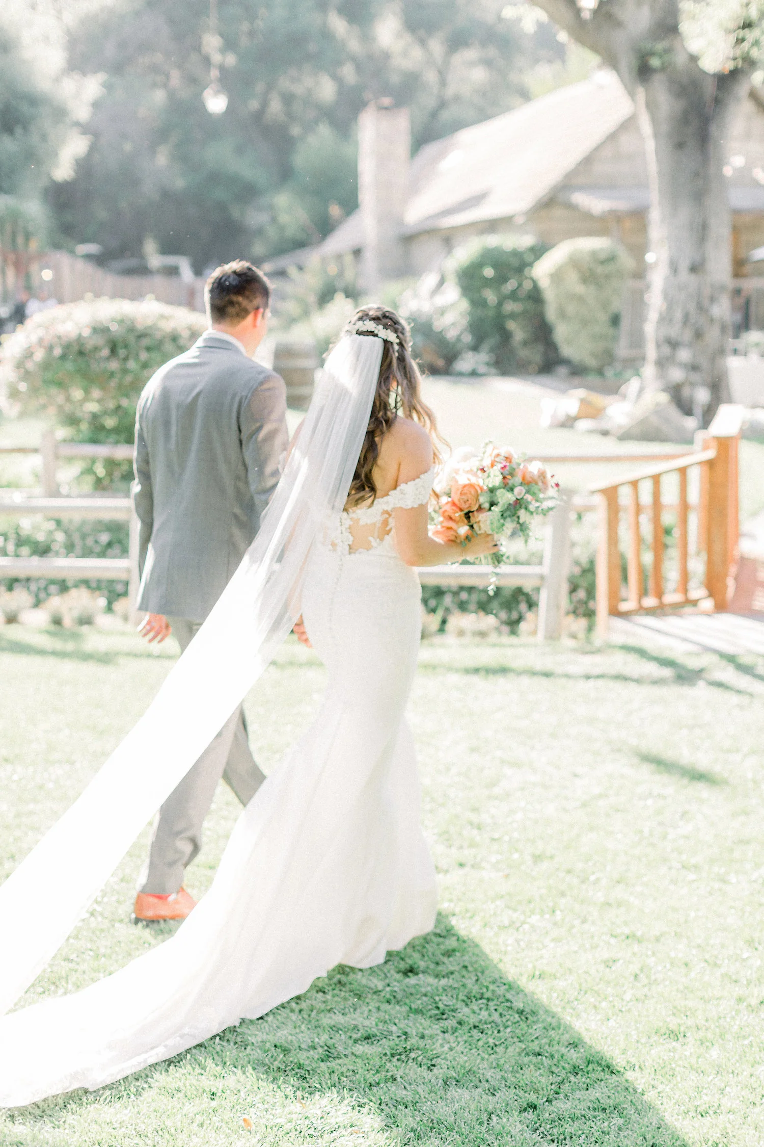 Bride and groom portrait photos | Temecula Creek Inn | Compass Floral | Wedding Florist in San Diego and Southern California | Pauline Conway Photography