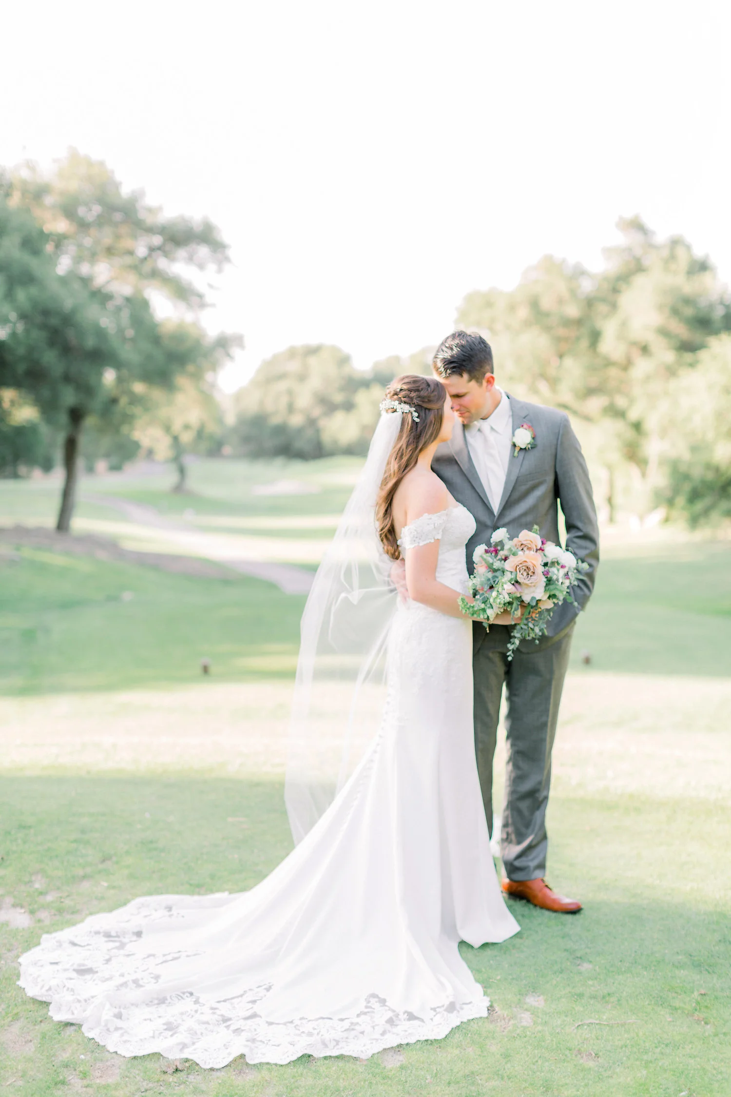Outdoor bride and groom portrait | Temecula Creek Inn | Compass Floral | Wedding Florist in San Diego and Southern California | Pauline Conway Photography