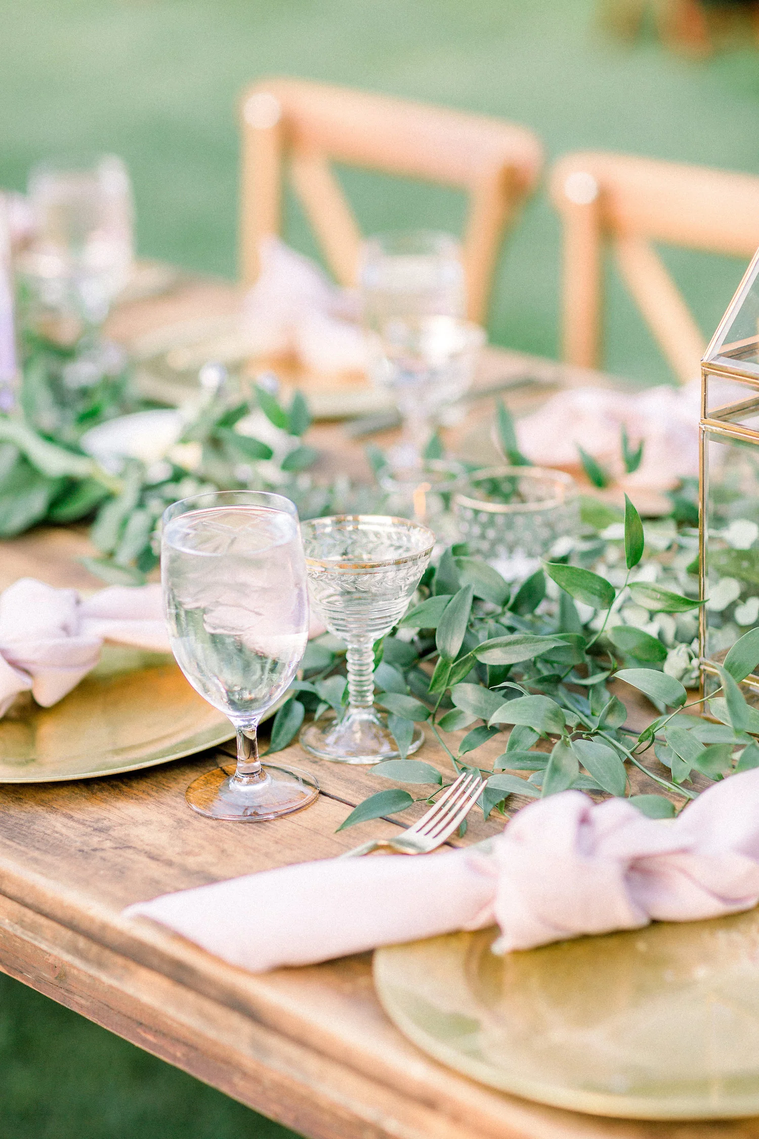 Loose greens on long table for wedding centerpiece | Temecula Creek Inn | Compass Floral | Wedding Florist in San Diego and Southern California | Pauline Conway Photography