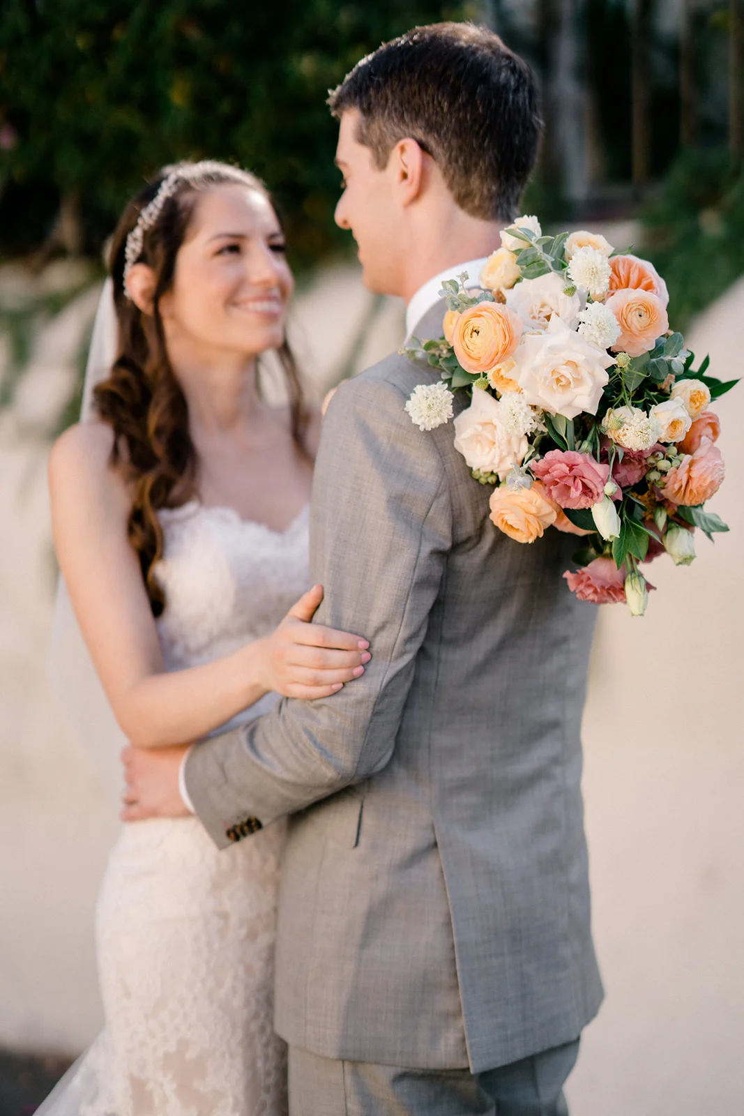 Peach, blush and pink colorful bridal bouquet | The Inn at Rancho Santa Fe | Compass Floral | Wedding Florist in San Diego and Southern California | Shane and Lauren Photography