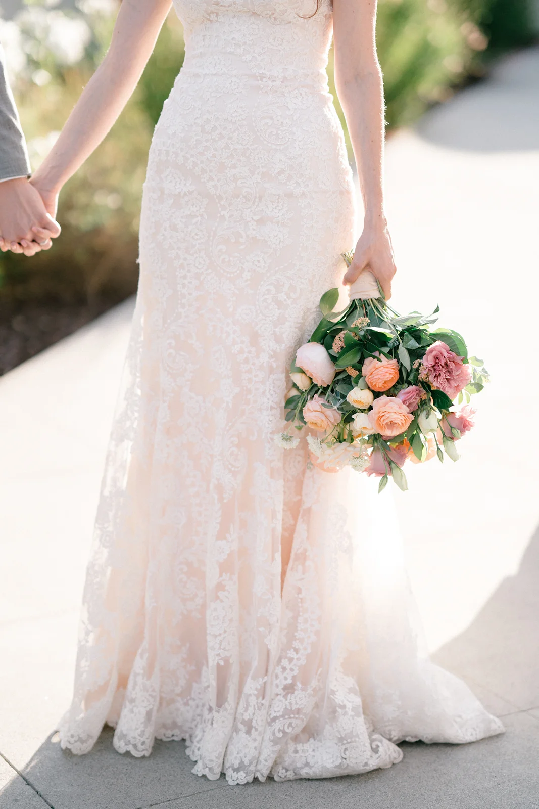 Colorful bridal bouquet | The Inn at Rancho Santa Fe | Compass Floral | Wedding Florist in San Diego and Southern California | Shane and Lauren Photography