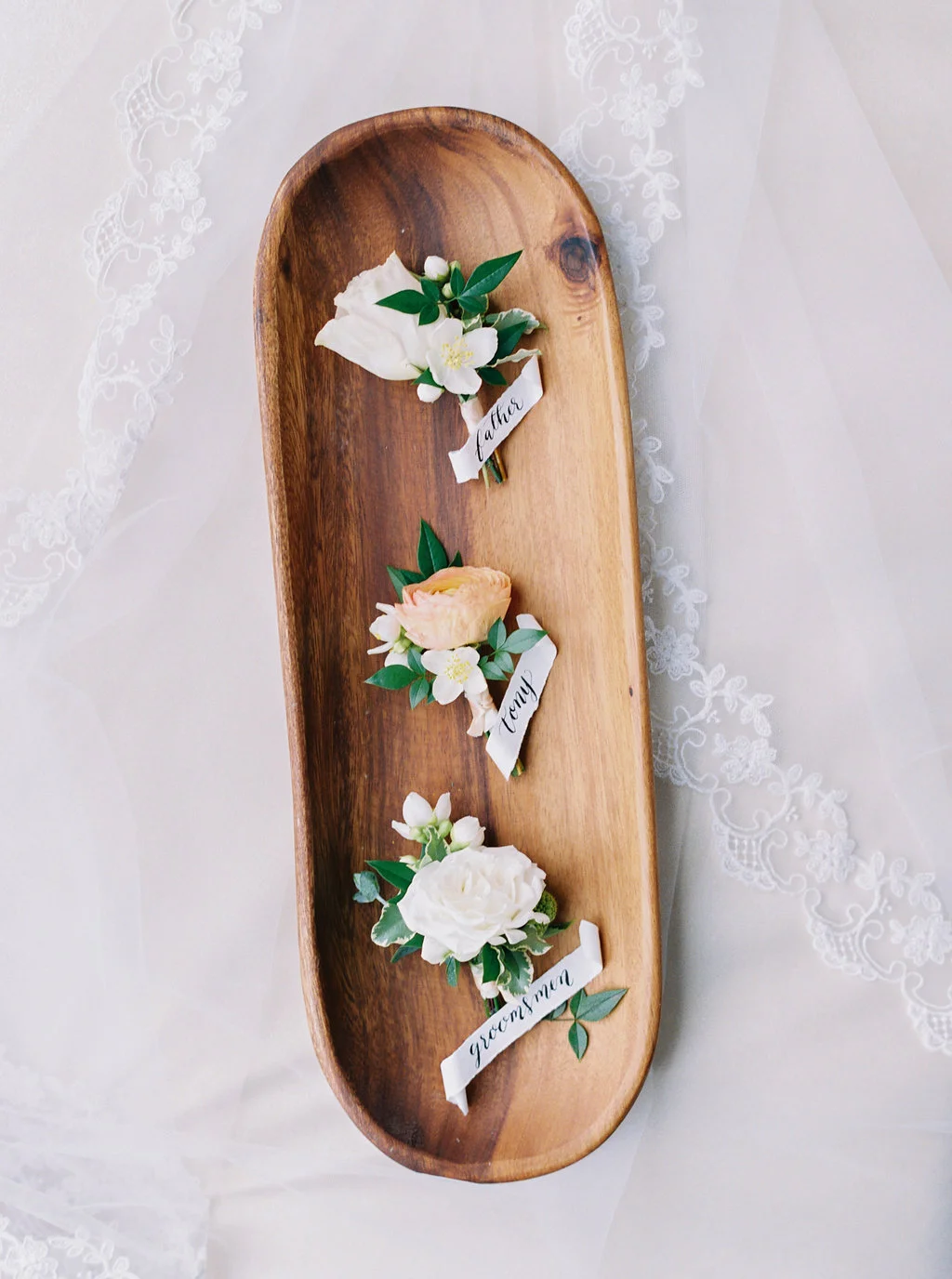 Simple wedding boutonnieres | San Diego | Compass Floral | Wedding Florist in San Diego and Southern California | Meiwen Wang Photography