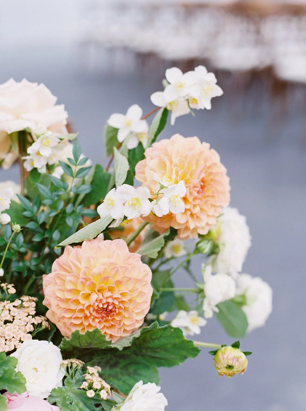 Dahlia wedding centerpiece | The New Children’s Museum | Compass Floral | Wedding Florist in San Diego and Southern California | Meiwen Wang Photography