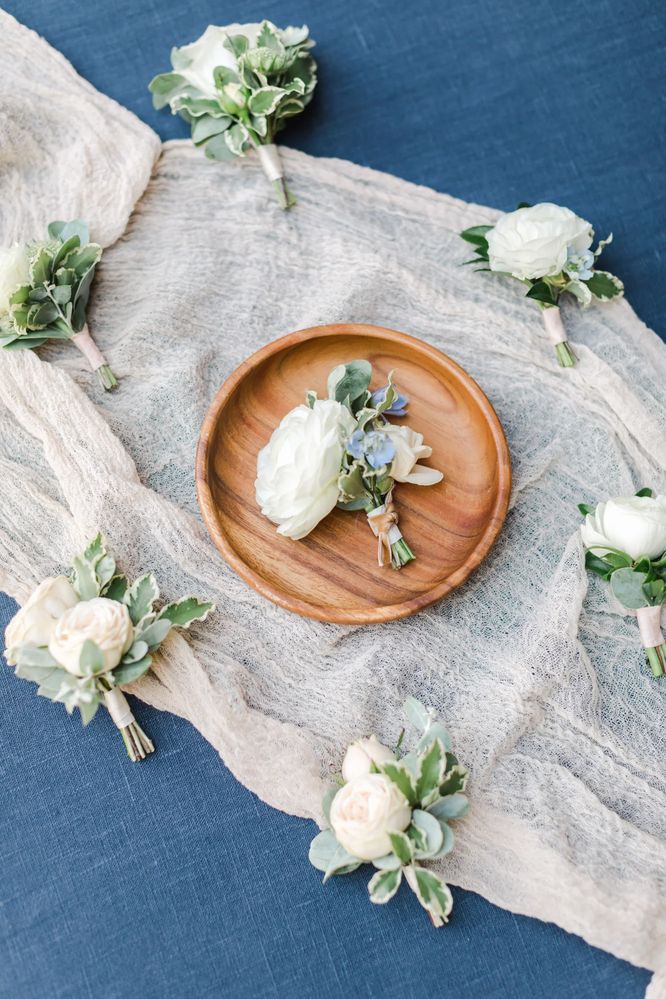 Simple ranunculus boutonniere | The Santaluz Club | Compass Floral | Wedding Florist in San Diego and Southern California | Cavin Elizabeth Photography