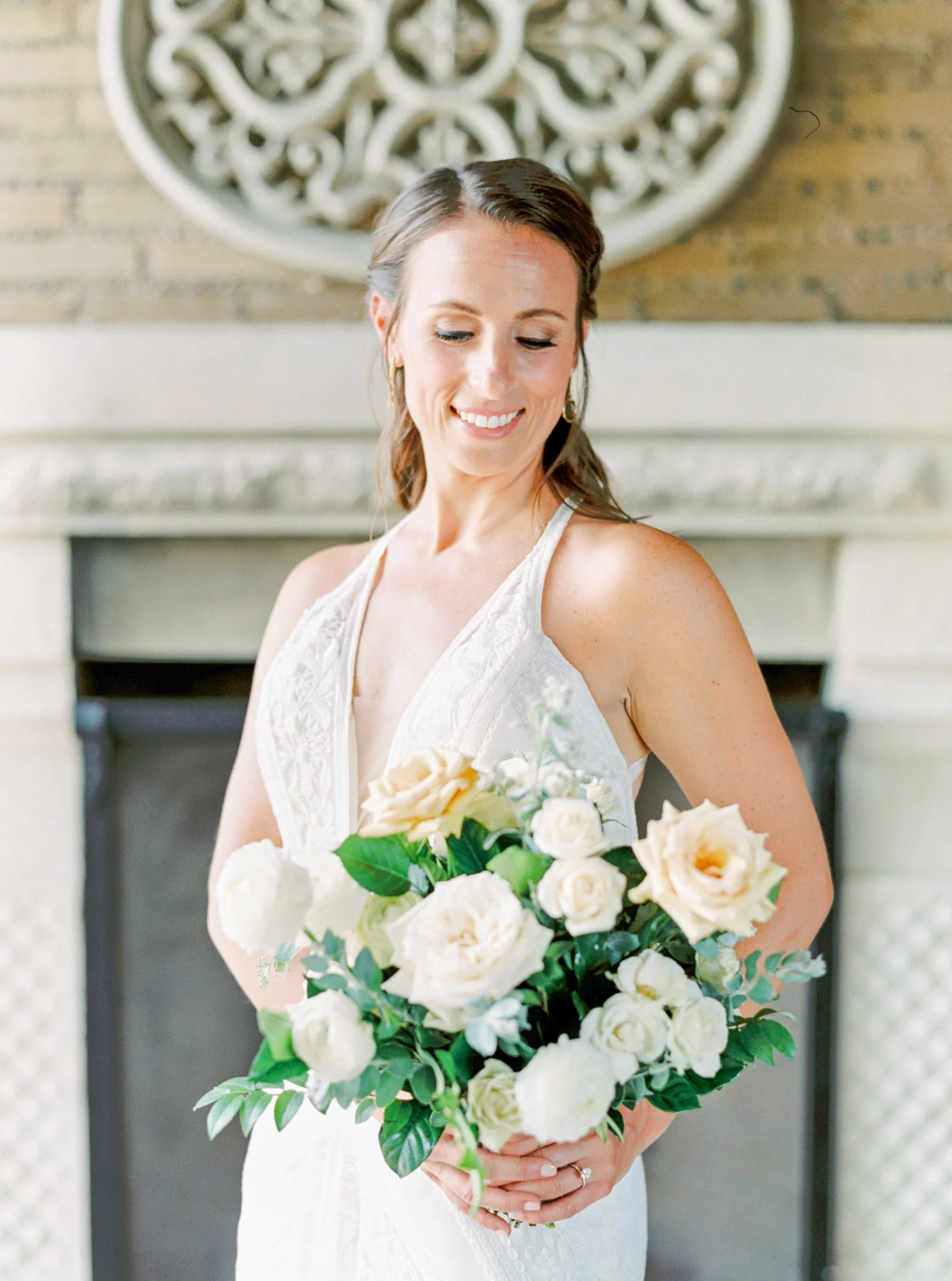 Laid back bridal portrait | The Santaluz Club | Compass Floral | Wedding Florist in San Diego and Southern California | Cavin Elizabeth Photography