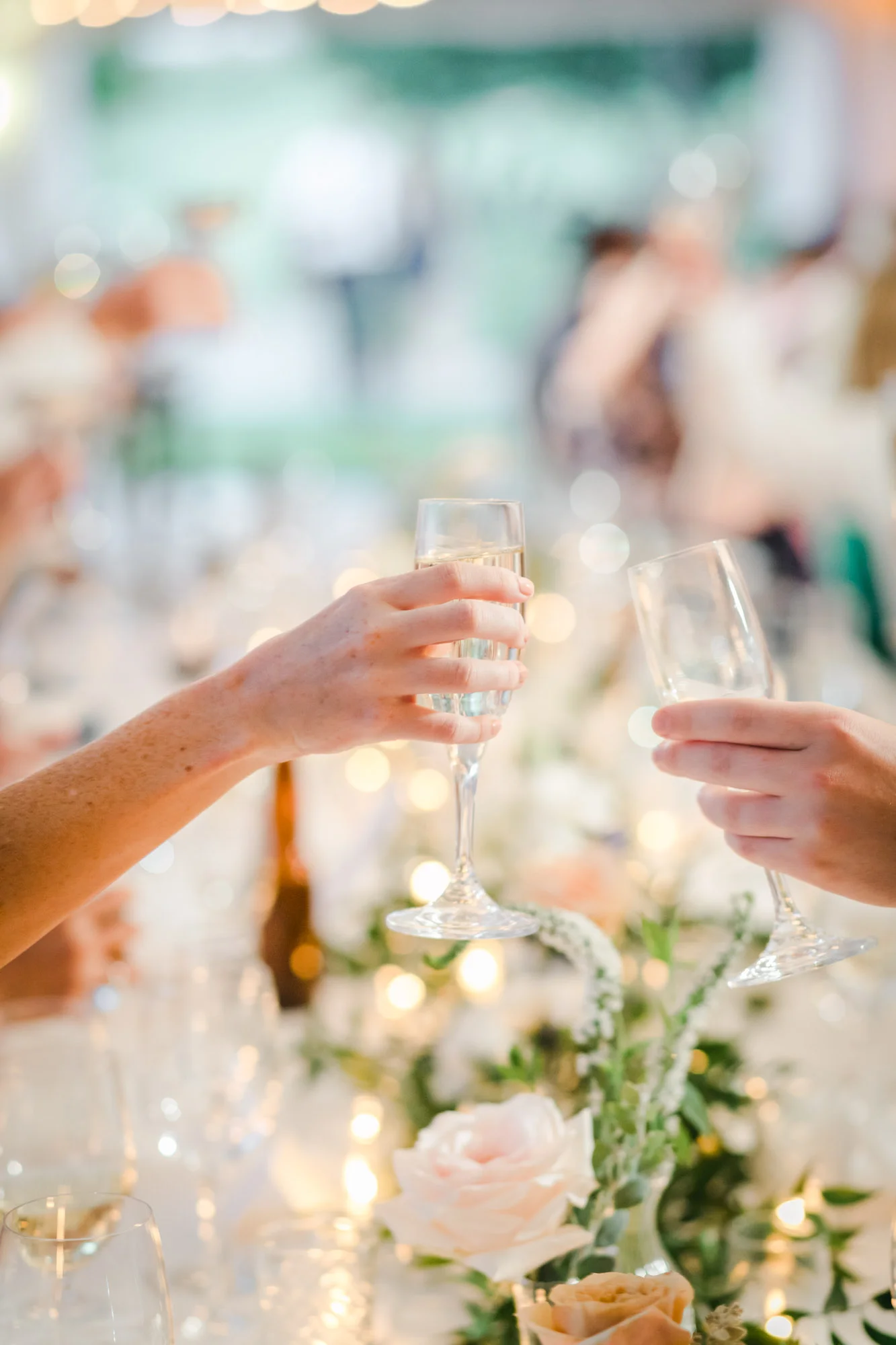 Head table garland | The Santaluz Club | Compass Floral | Wedding Florist in San Diego and Southern California | Cavin Elizabeth Photography