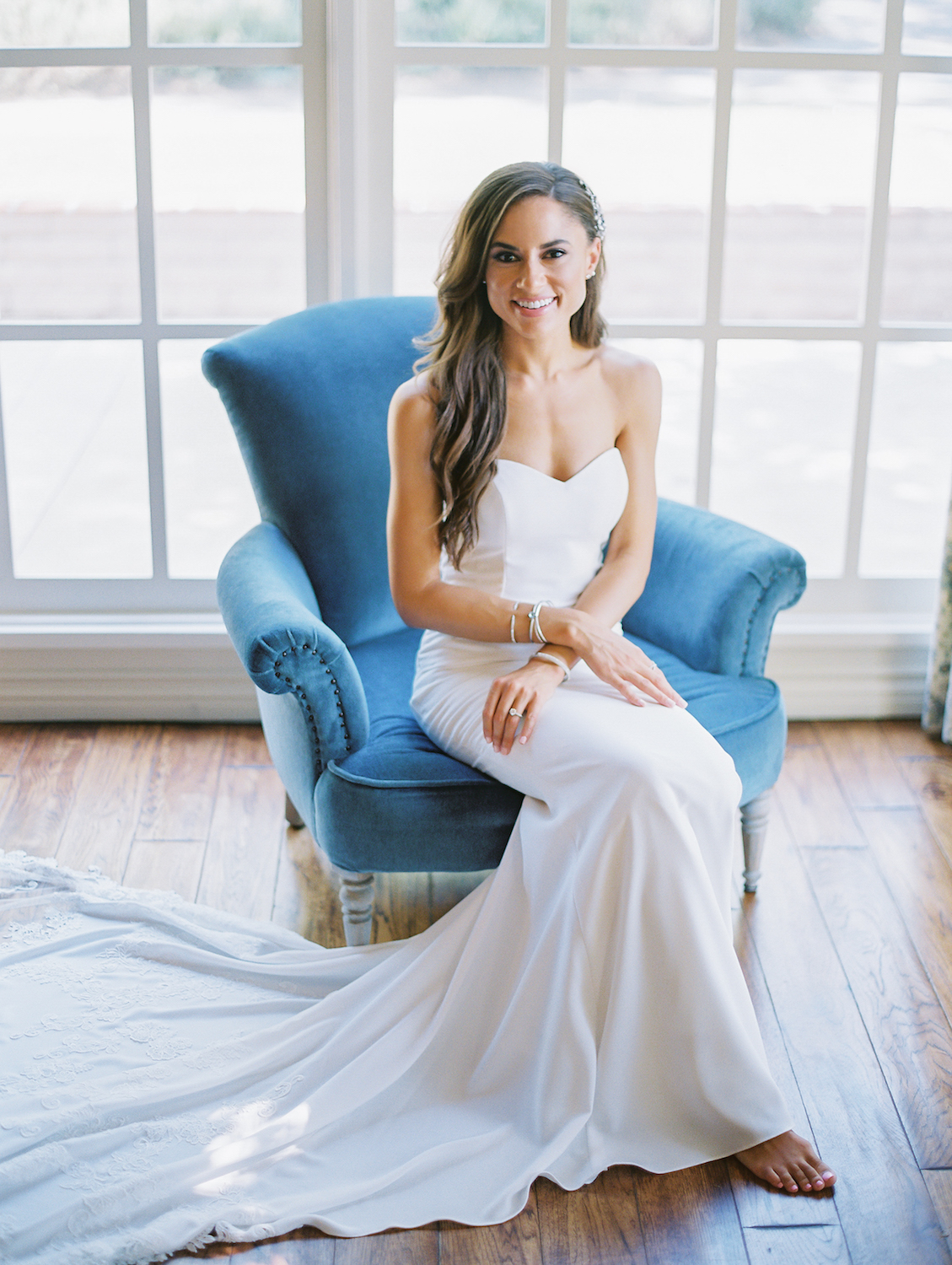 Bridal portrait | Rancho Bernardo Inn | Compass Floral | Wedding Florist in San Diego and Southern California | Dear Lovers Photography