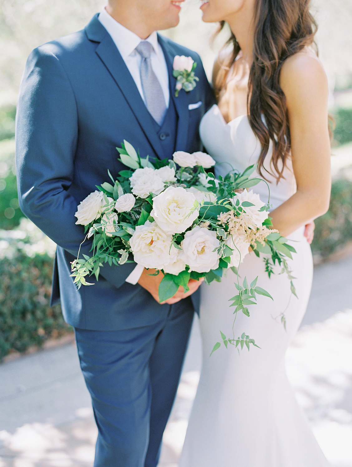 White rose bridal bouquet | Rancho Bernardo Inn | Compass Floral | Wedding Florist in San Diego and Southern California | Dear Lovers Photography