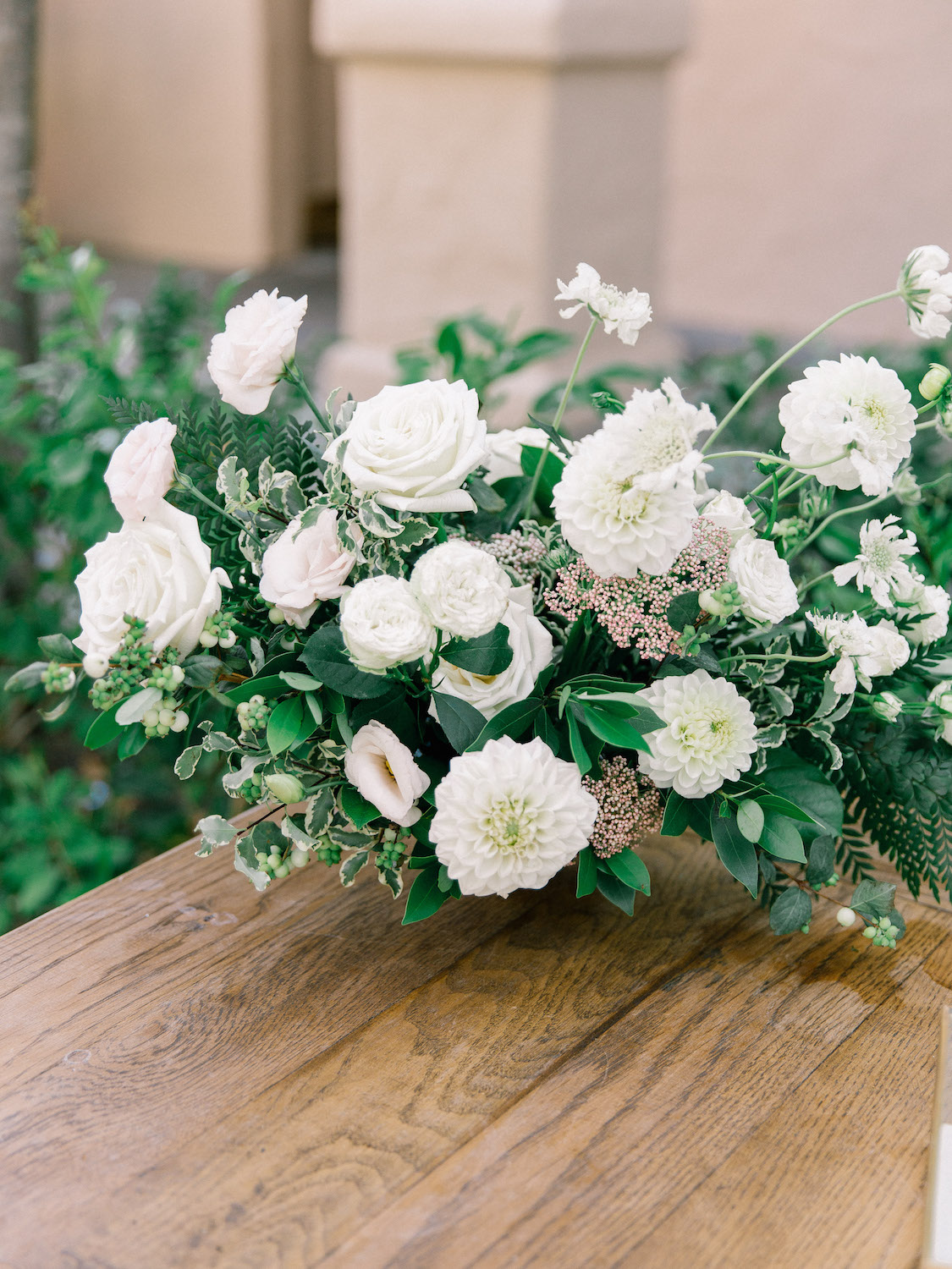 White rose dahlia and ranunculus wedding centerpiece | Rancho Bernardo Inn | Compass Floral | Wedding Florist in San Diego and Southern California | Dear Lovers Photography