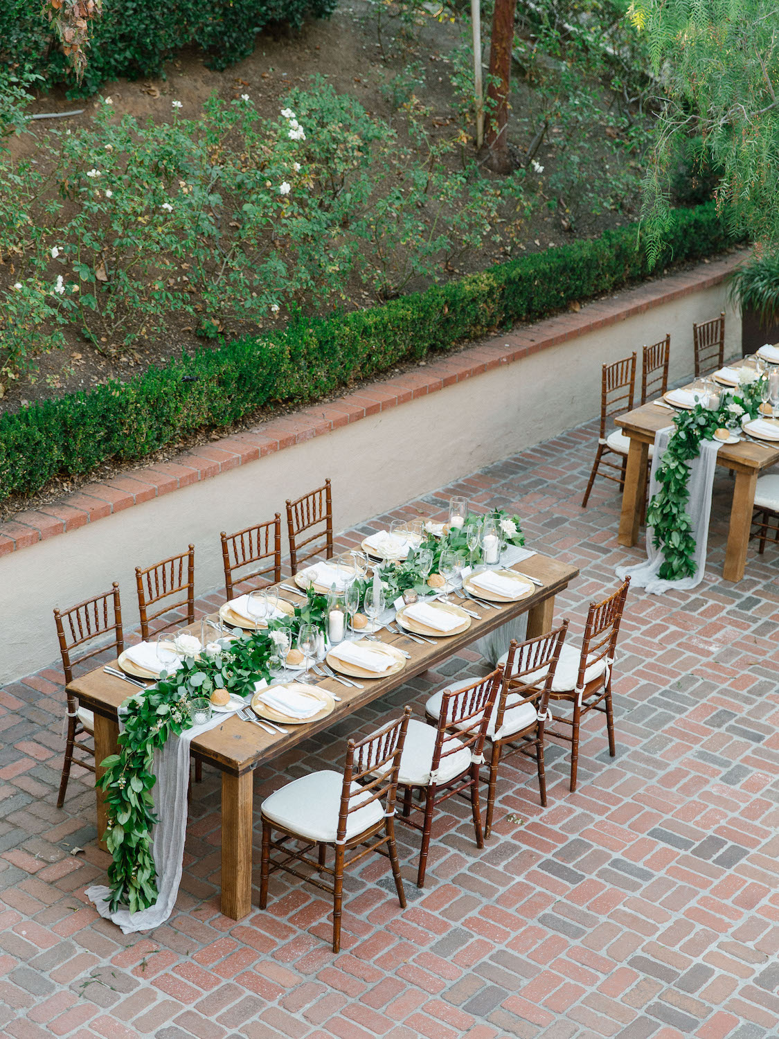 Long table garland for outdoor wedding reception | Rancho Bernardo Inn | Compass Floral | Wedding Florist in San Diego and Southern California | Dear Lovers Photography