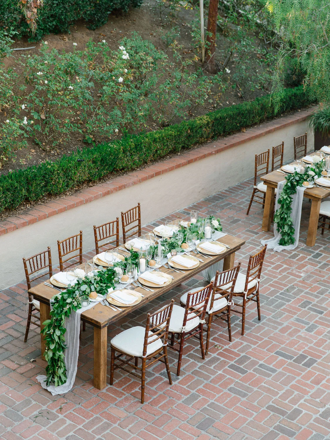 Long table garland for outdoor wedding reception | Rancho Bernardo Inn | Compass Floral | Wedding Florist in San Diego and Southern California | Dear Lovers Photography