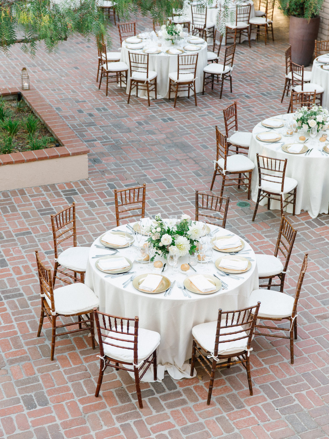 Romantic outdoor garden courtyard wedding | Rancho Bernardo Inn | Compass Floral | Wedding Florist in San Diego and Southern California | Dear Lovers Photography