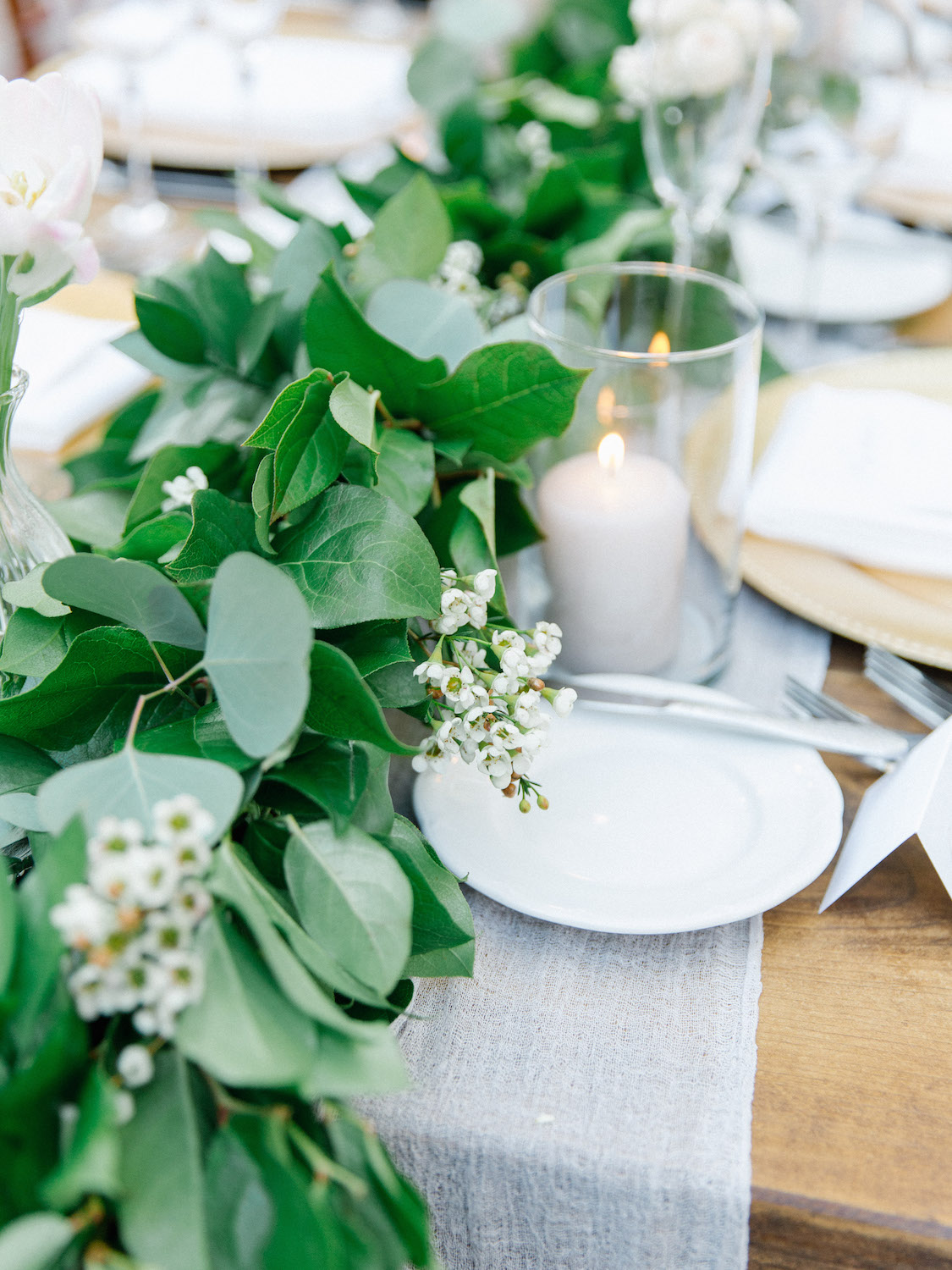 Wedding reception greenery garland | Rancho Bernardo Inn | Compass Floral | Wedding Florist in San Diego and Southern California | Dear Lovers Photography