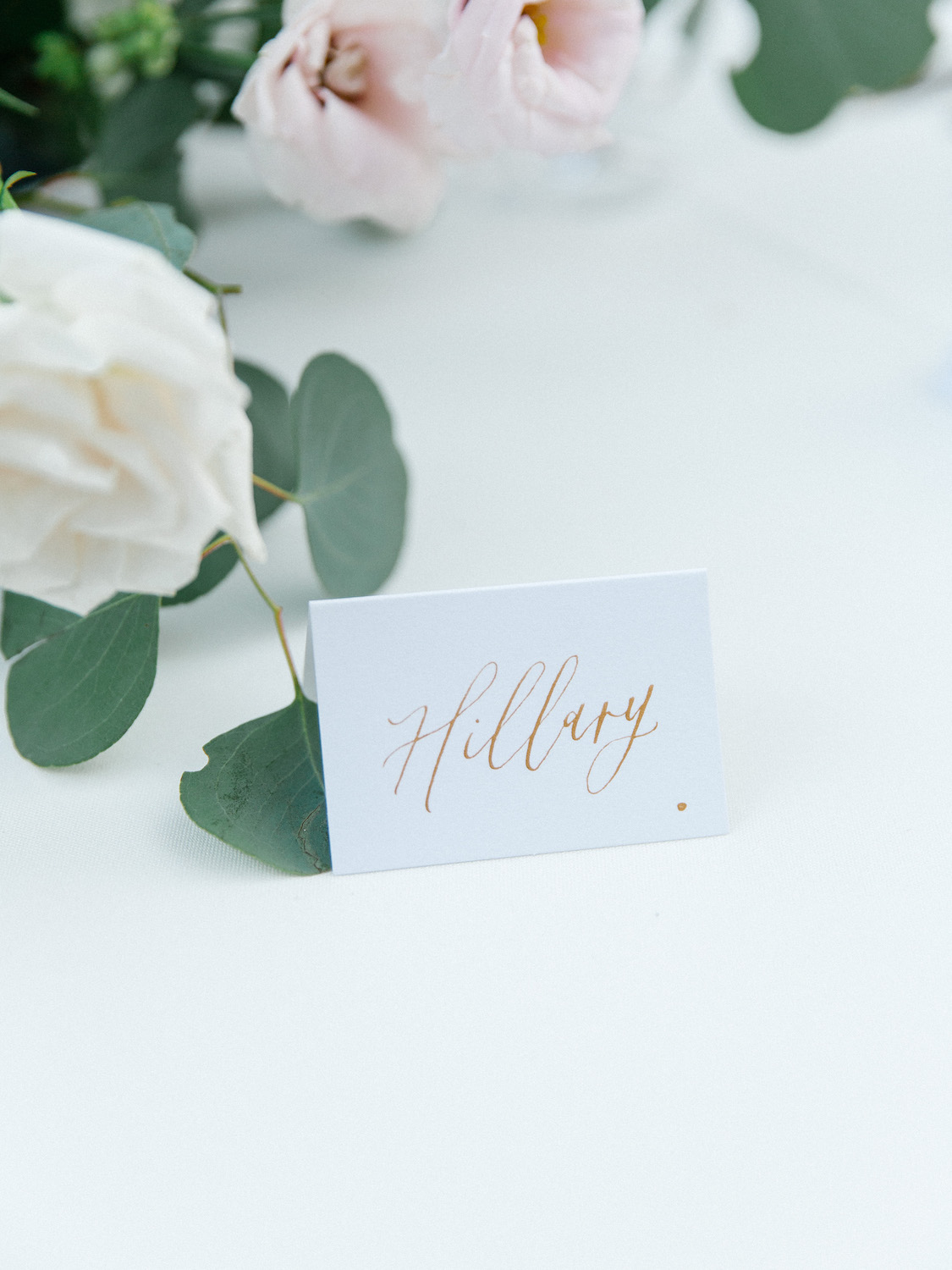Calligraphy wedding placecards | Rancho Bernardo Inn | Compass Floral | Wedding Florist in San Diego and Southern California | Dear Lovers Photography