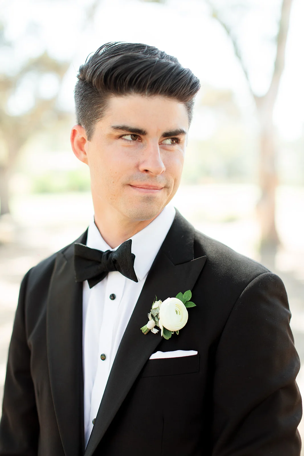 Groom in black tux and bowtie | Rancho Santa Fe Golf Club | Compass Floral | Wedding Florist in San Diego and Southern California | Rachael McCall Photography