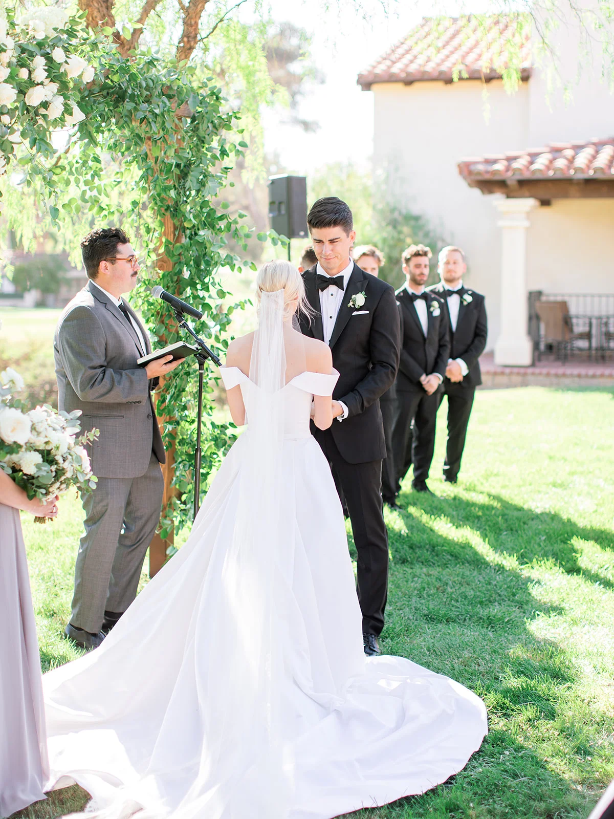 Outdoor wedding ceremony | Rancho Santa Fe Golf Club | Compass Floral | Wedding Florist in San Diego and Southern California | Rachael McCall Photography