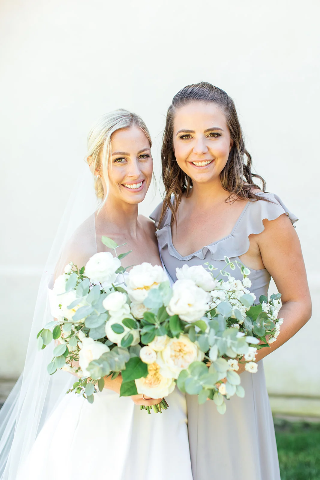 Grey bridesmaid dresses, white bouquets | Rancho Santa Fe Golf Club | Compass Floral | Wedding Florist in San Diego and Southern California | Rachael McCall Photography