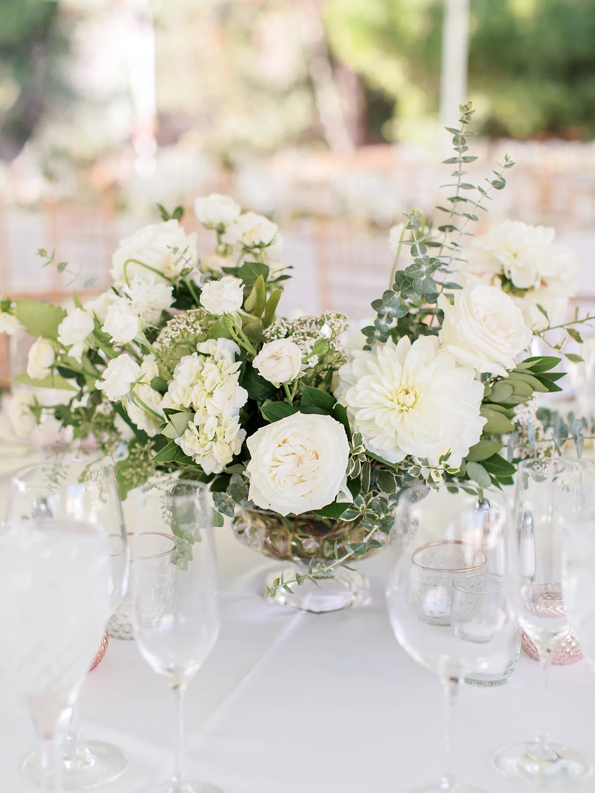 Elegant white wedding centerpiece | Rancho Santa Fe Golf Club | Compass Floral | Wedding Florist in San Diego and Southern California | Rachael McCall Photography