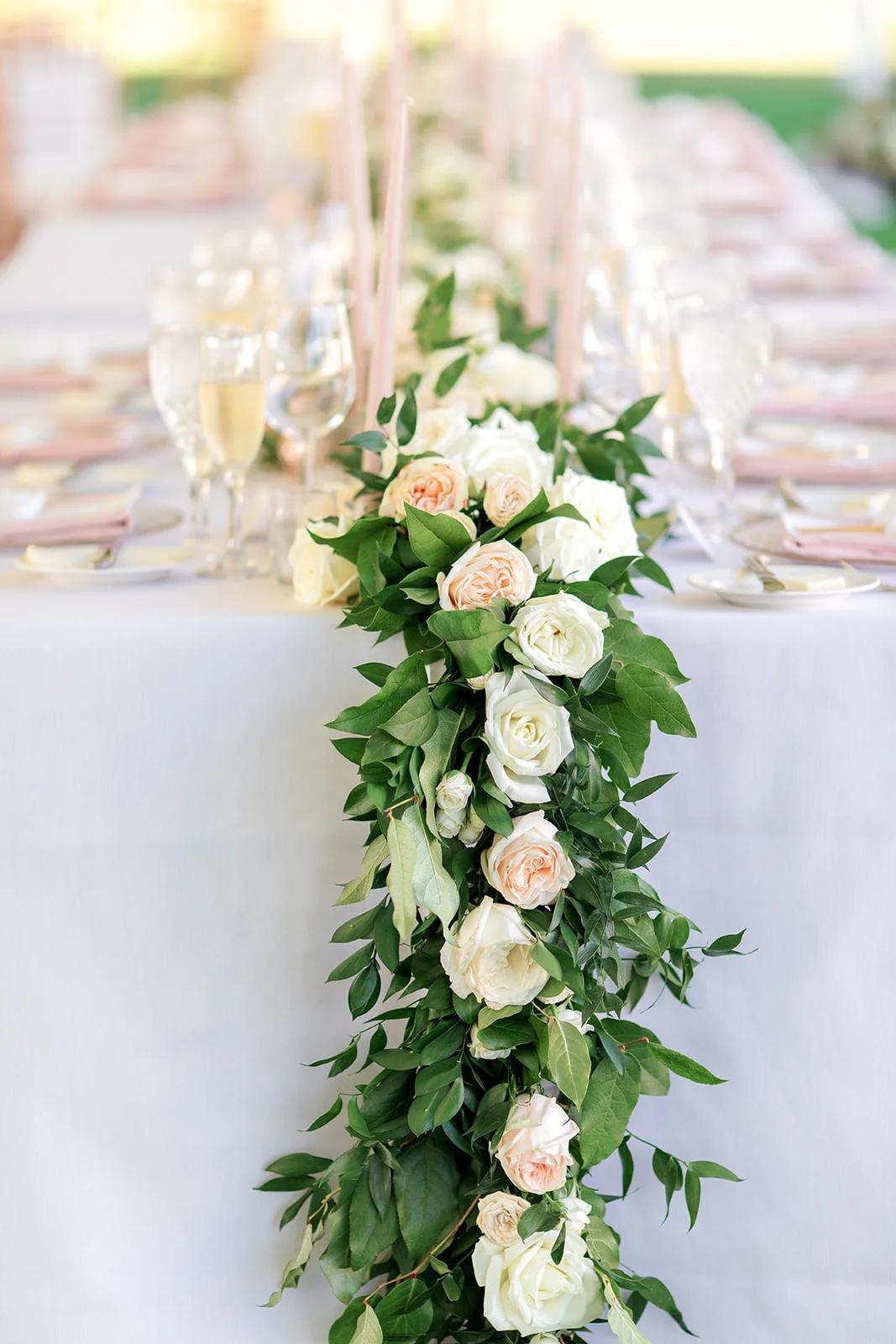 Flower garland wedding centerpiece | Rancho Santa Fe Golf Club | Compass Floral | Wedding Florist in San Diego and Southern California | Rachael McCall Photography