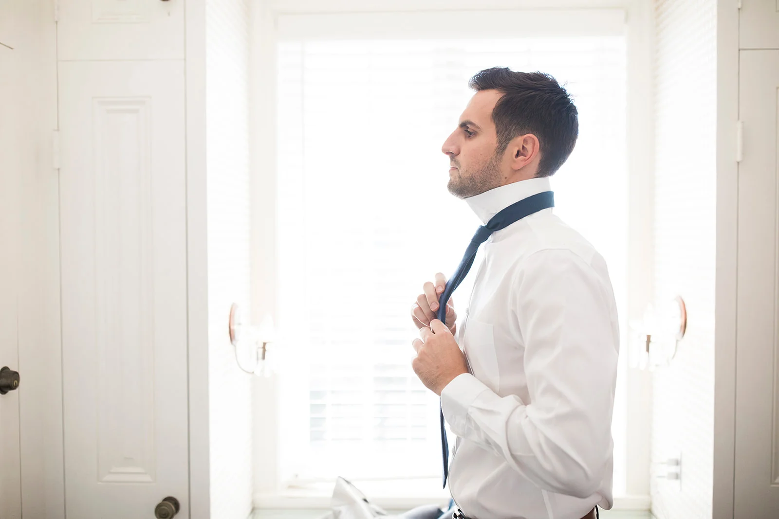 Groom getting ready | Darlington House, La Jolla | Compass Floral | Wedding Florist in San Diego and Southern California | My Sun and Stars Co. Photography