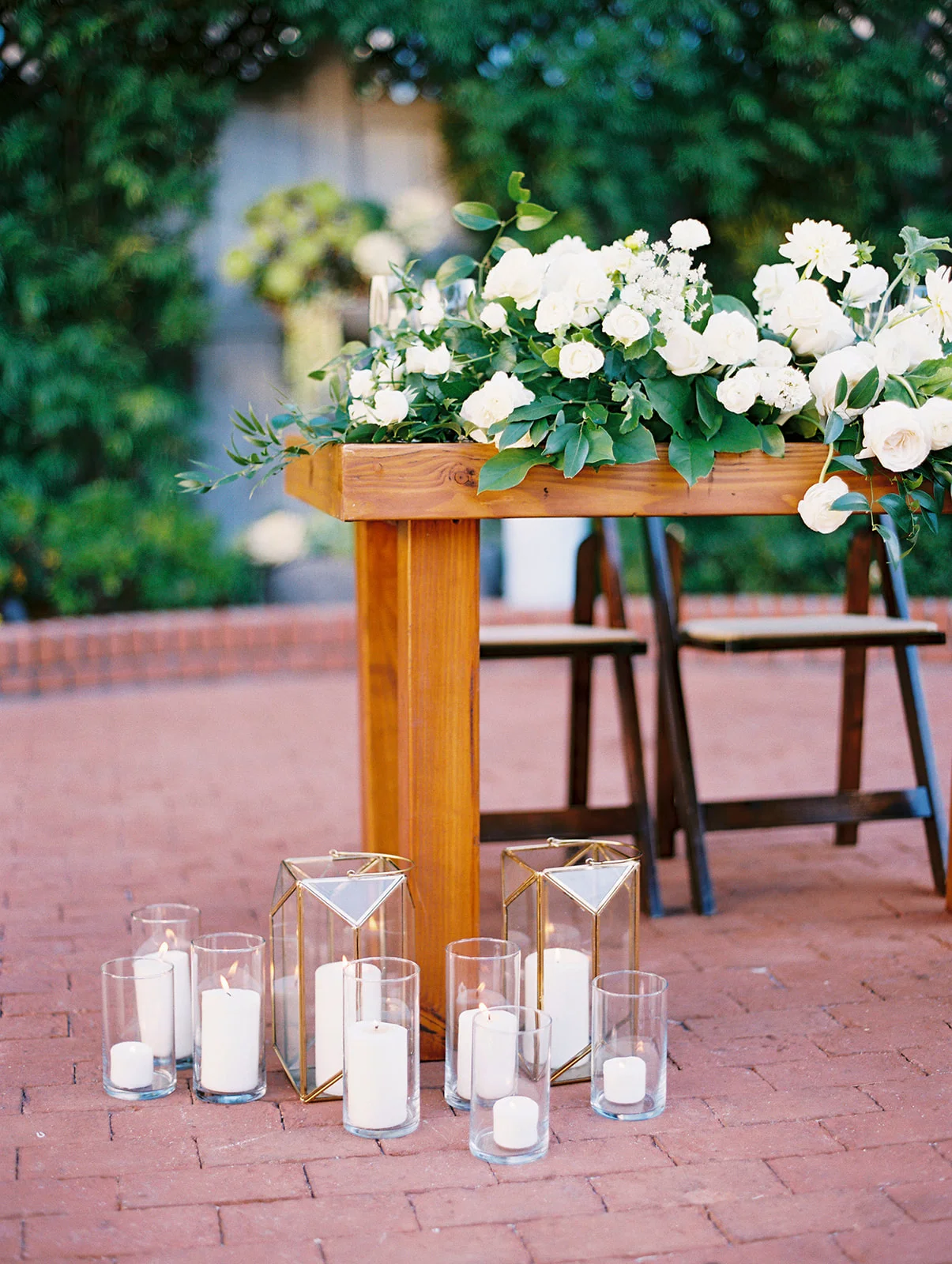 Candle clusters for sweetheart table | Darlington House, La Jolla | Compass Floral | Wedding Florist in San Diego and Southern California | My Sun and Stars Co. Photography