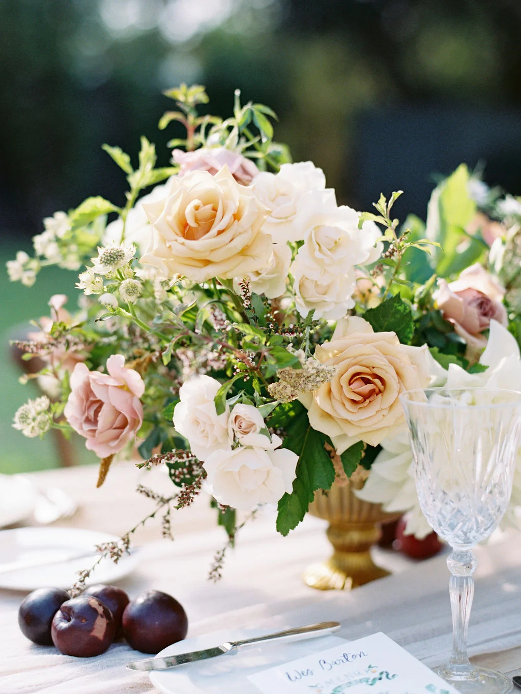 Garden romantic wedding centerpiece | Ojai Valley Inn | Compass Floral | Wedding Florist in San Diego and Southern California | Ryan Ray Photography
