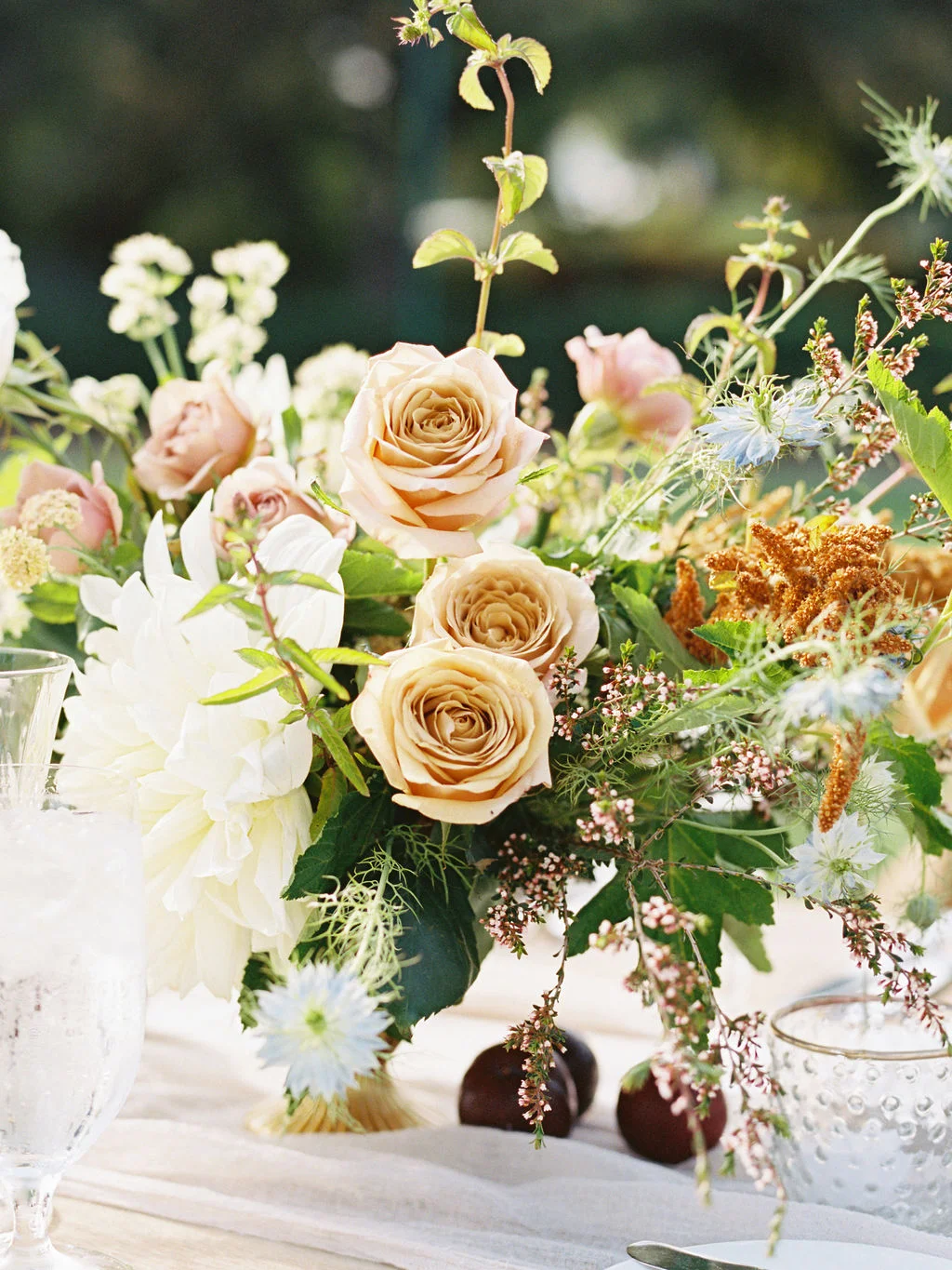 Garden romantic wedding centerpiece | Ojai Valley Inn | Compass Floral | Wedding Florist in San Diego and Southern California | Ryan Ray Photography