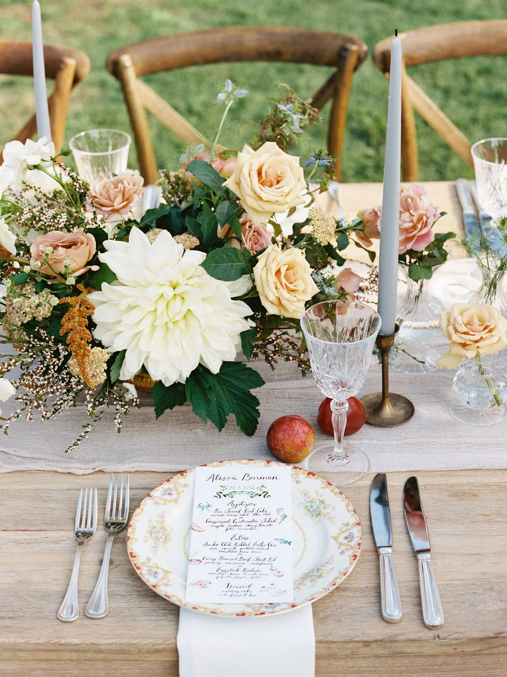 Garden romantic wedding centerpiece | Ojai Valley Inn | Compass Floral | Wedding Florist in San Diego and Southern California | Ryan Ray Photography