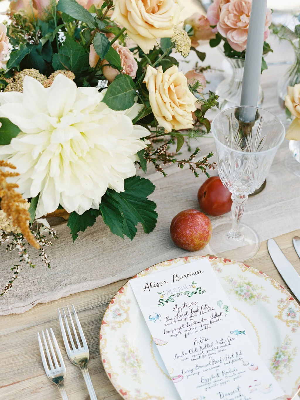 Garden romantic wedding centerpiece | Ojai Valley Inn | Compass Floral | Wedding Florist in San Diego and Southern California | Ryan Ray Photography