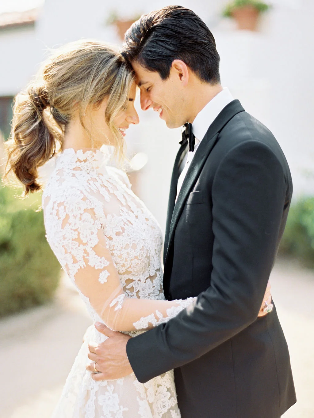 Bride and groom portrait | Ojai Valley Inn | Compass Floral | Wedding Florist in San Diego and Southern California | Ryan Ray Photography