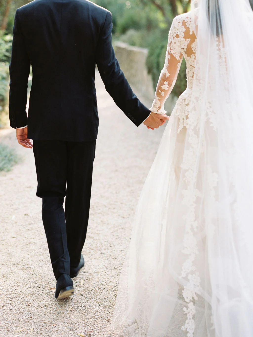 Bride and groom portrait | Ojai Valley Inn | Compass Floral | Wedding Florist in San Diego and Southern California | Ryan Ray Photography