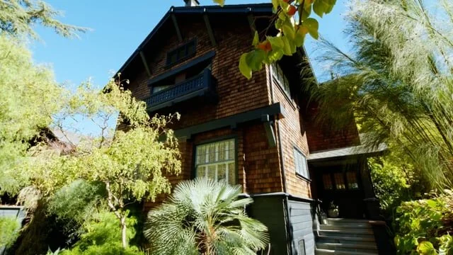 3023 Benvenue Ave MLS