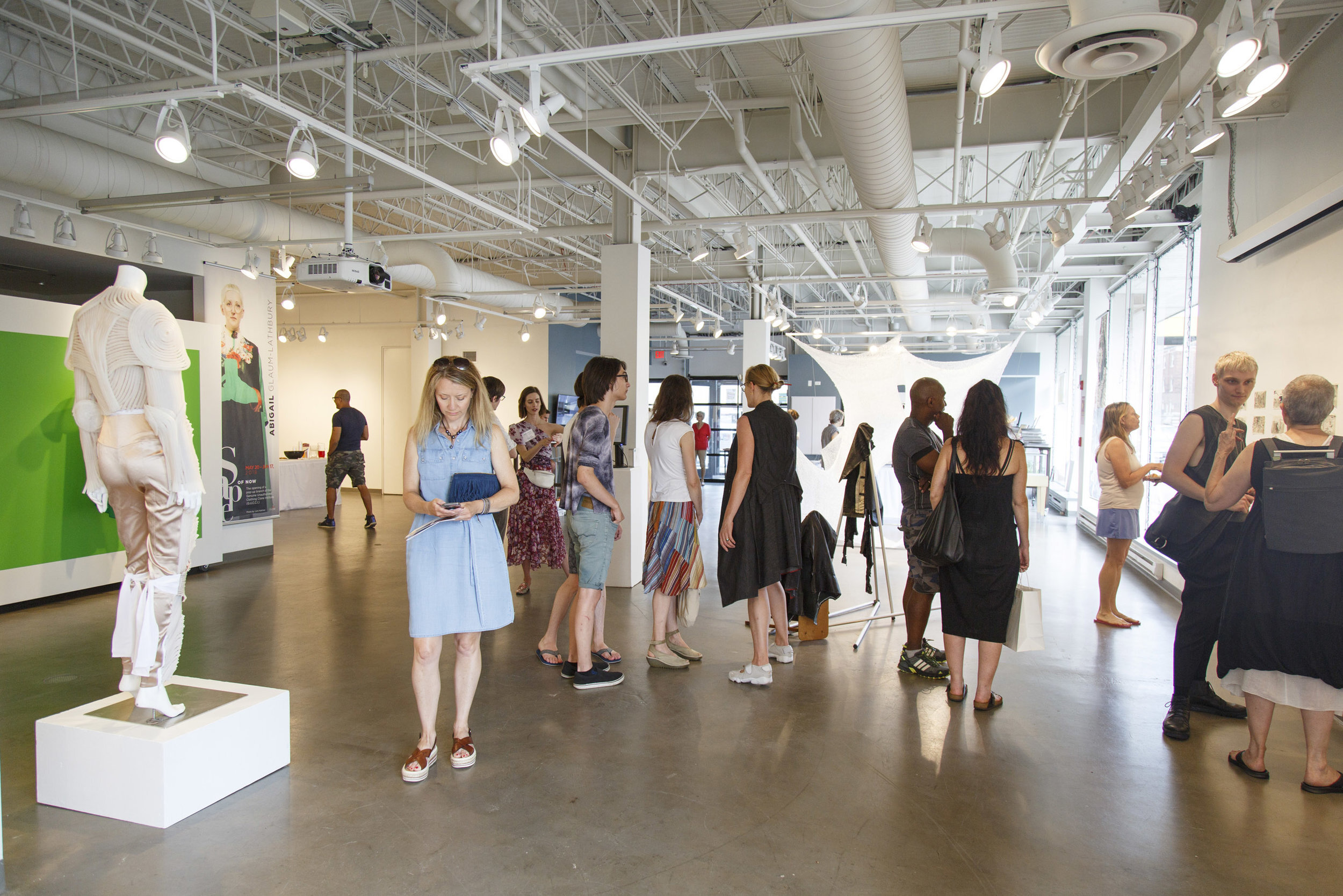 shapeofnow_closingreception_106.jpg