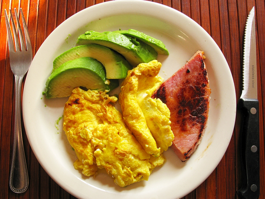 Simple & Yummy: Ham and Eggs plus Avocado or Some Fruit / Veggies You Like